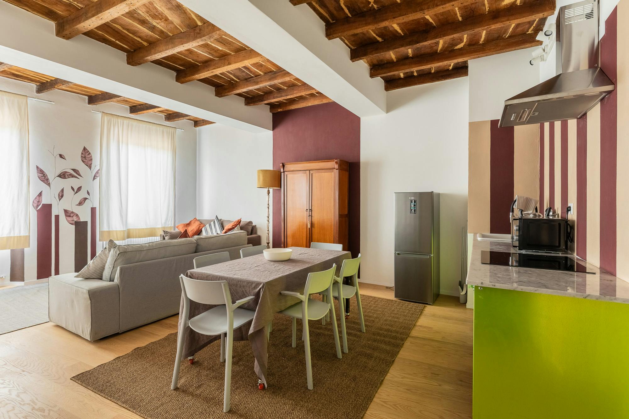 Apartment for rent for €2,050 per month in Bologna, Via dell'Oro