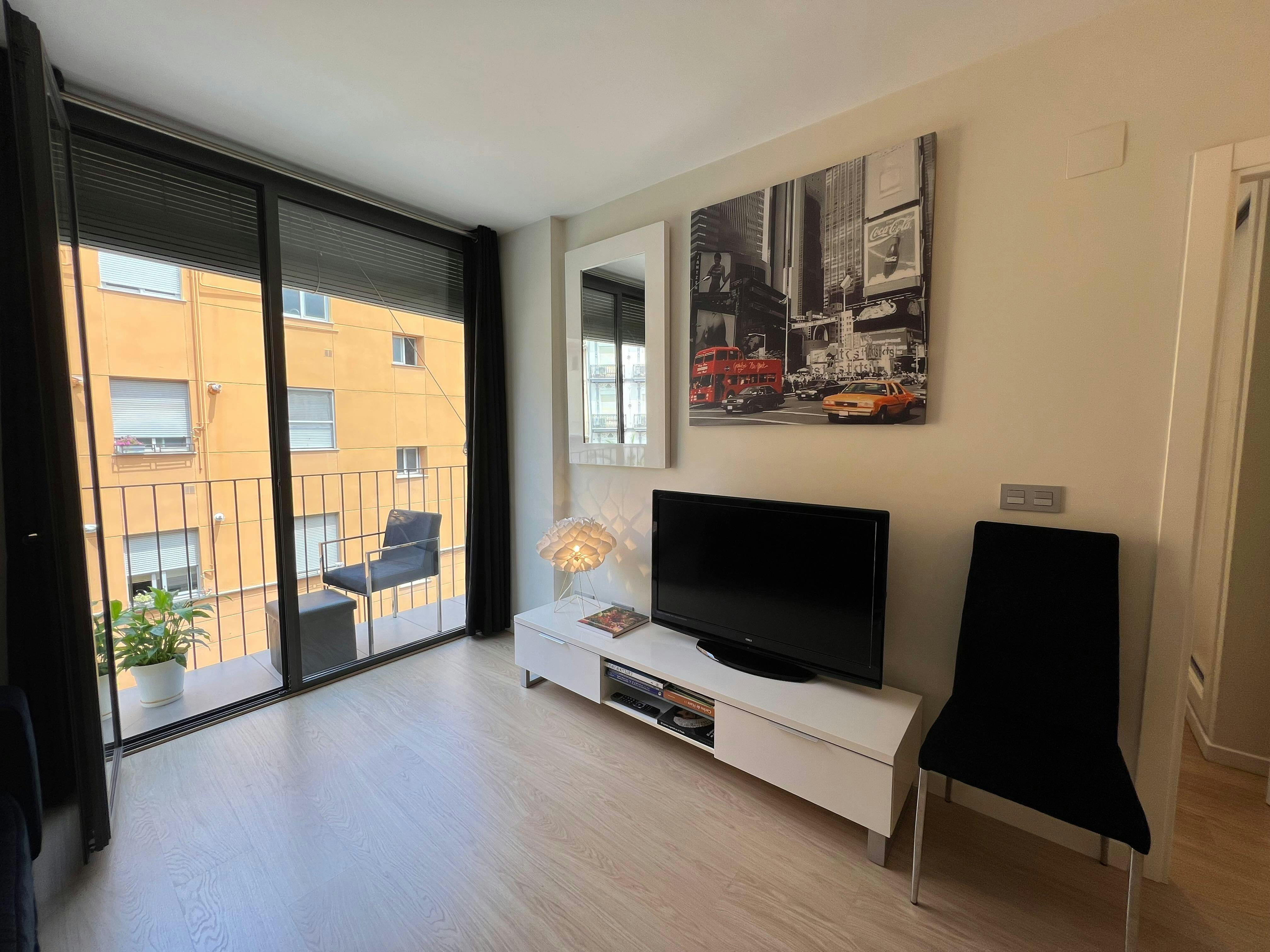 1-Bedroom Apartment in Carrer de la Carda, Valencia (1711258) ROOM