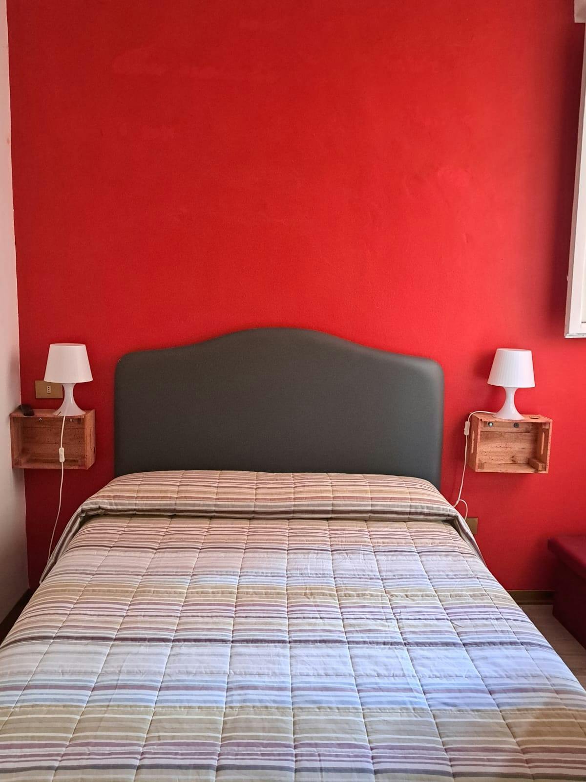 Monolocale in affitto a 1200 € al mese a Florence, Borgo Pinti