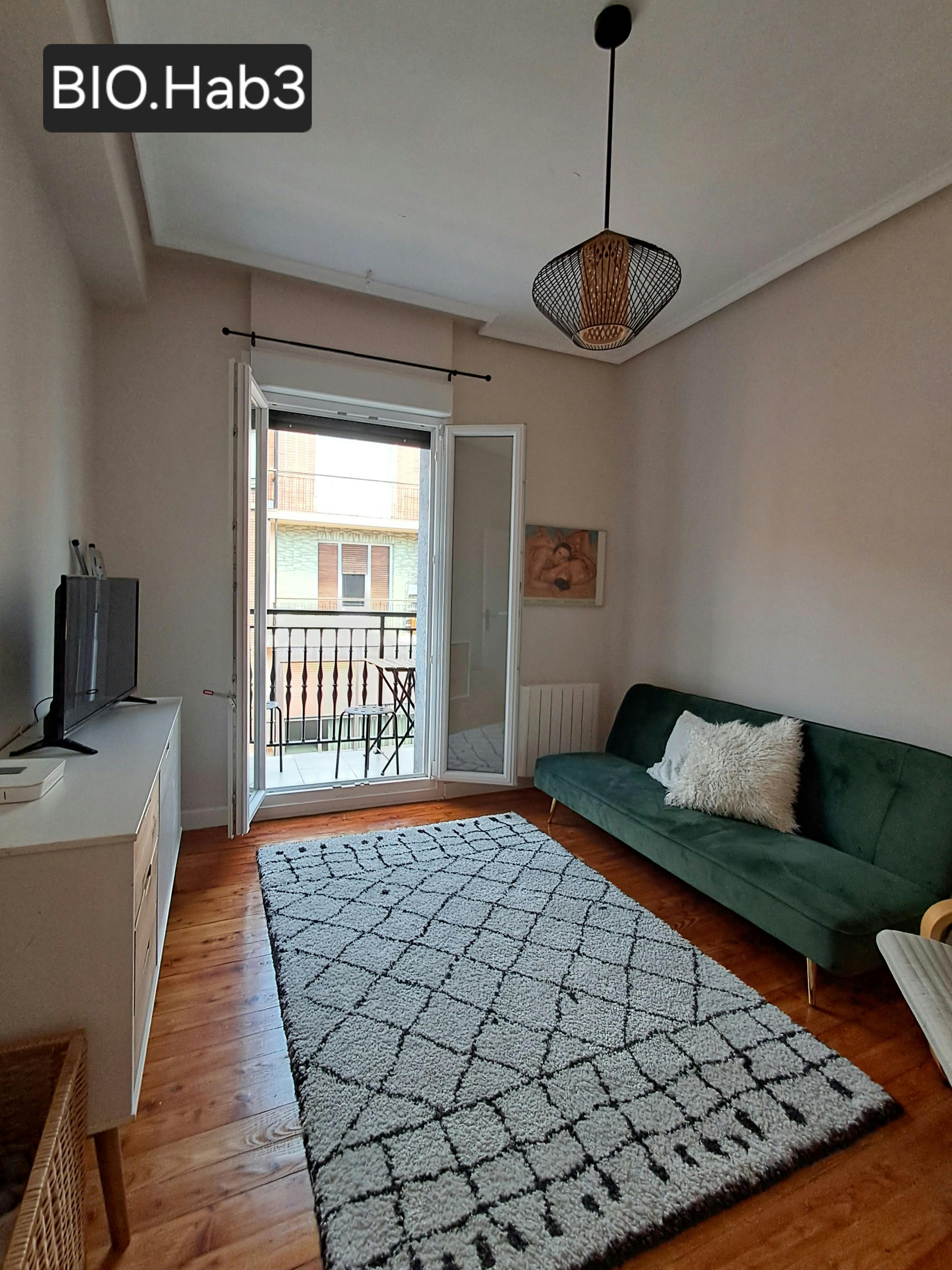 Apartamento en alquiler por 1450 € al mes en Bilbao, Lapurdi Hiribidea