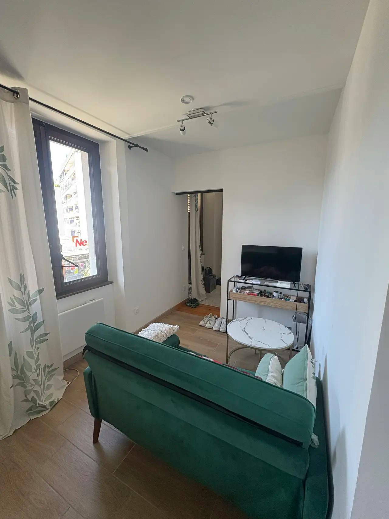 Apartment for rent for €1,225 per month in Gaillard, Rue de Genève