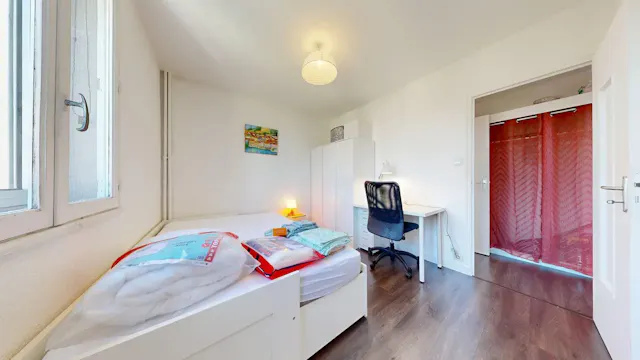 Private room in Rue de la Feyssine, Villeurbanne (1711354) room image 1