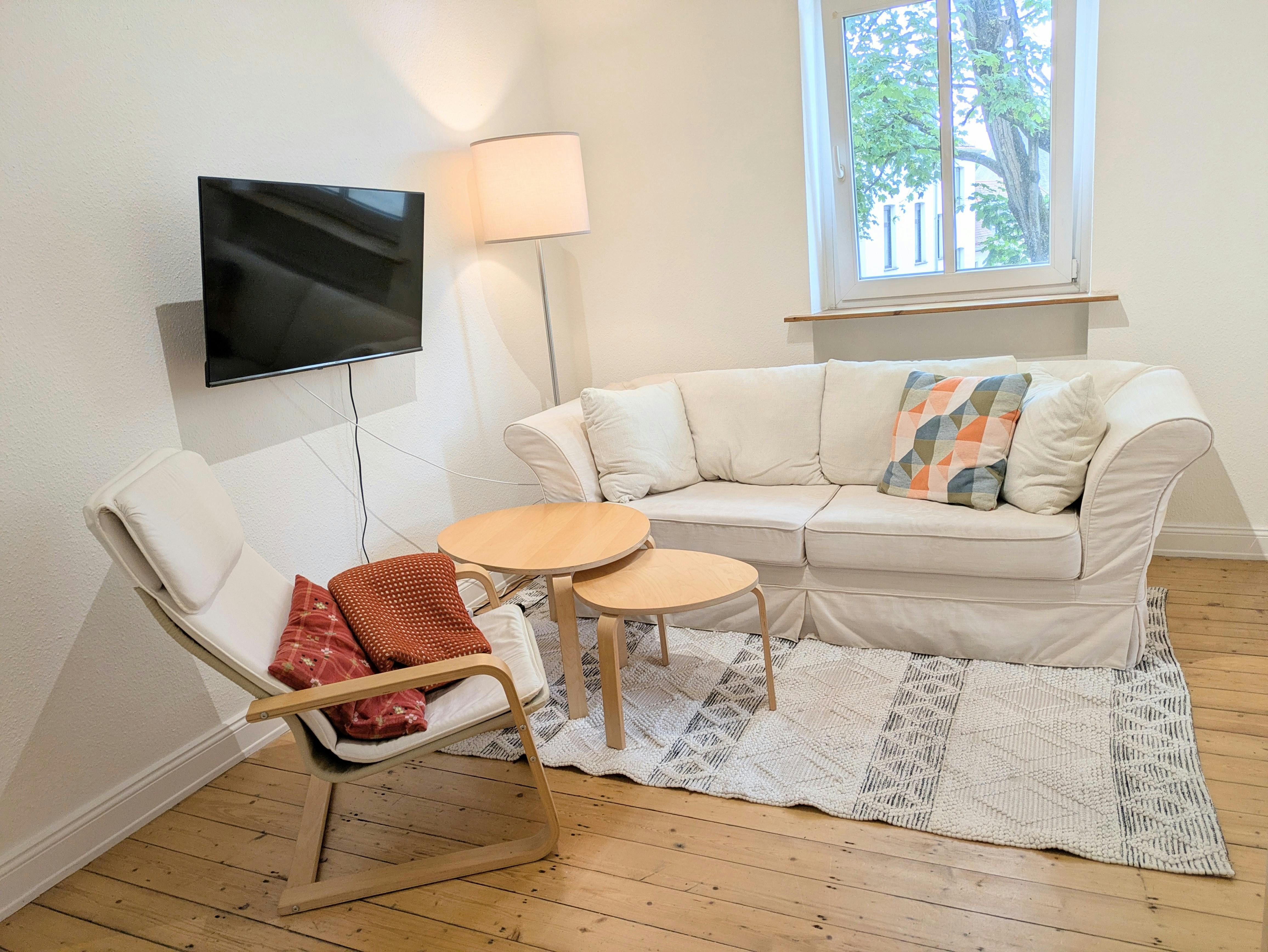 Lägenhet att hyra för 1 590 € i månaden i Wiesbaden, Am Schloßpark