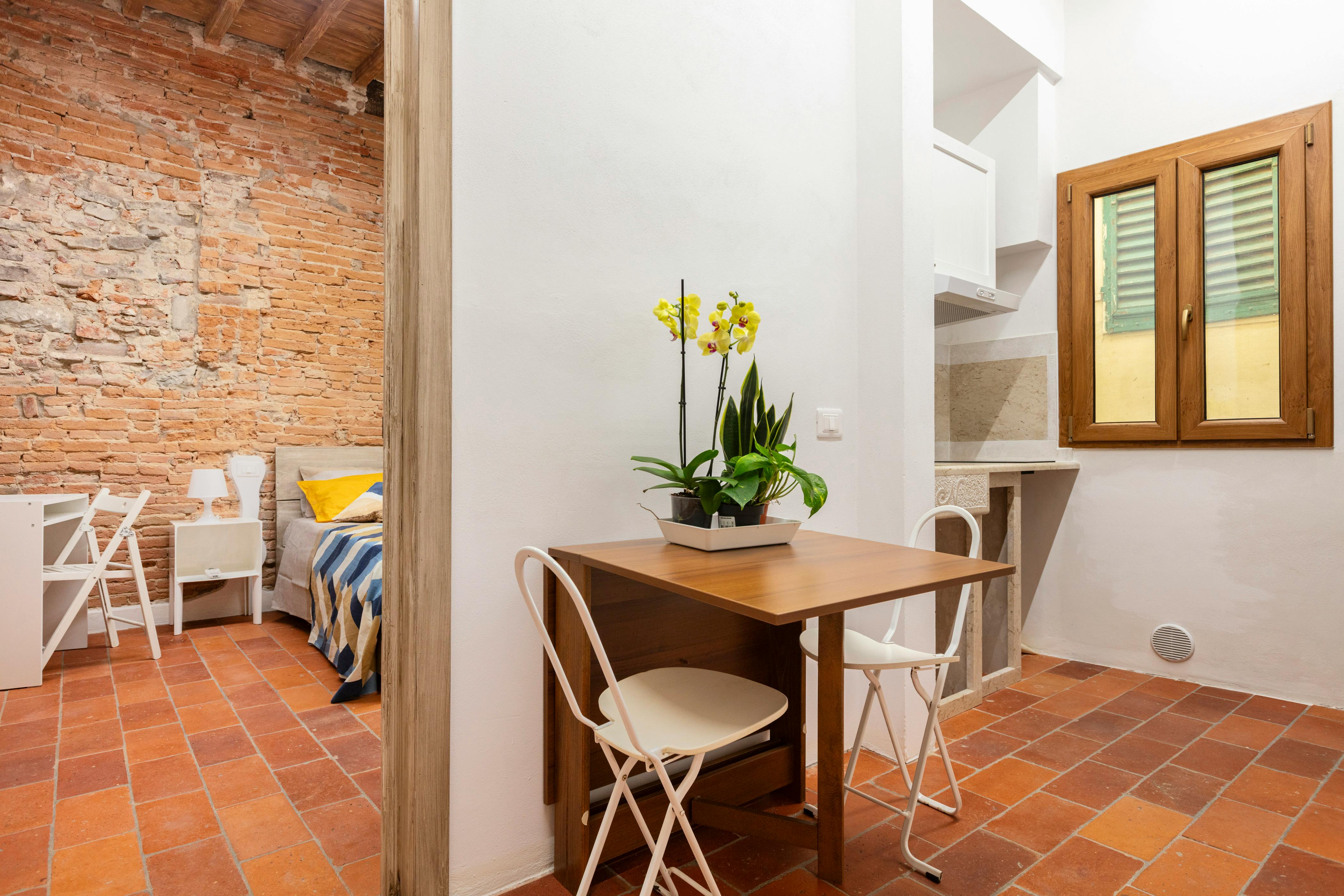 1-Bedroom Apartment in Via Maffia, Florence (1711397) room image 1