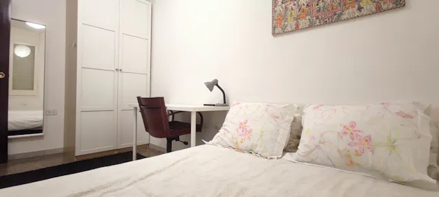 Private room in Travessera de Dalt, Barcelona (1711515) room image 1