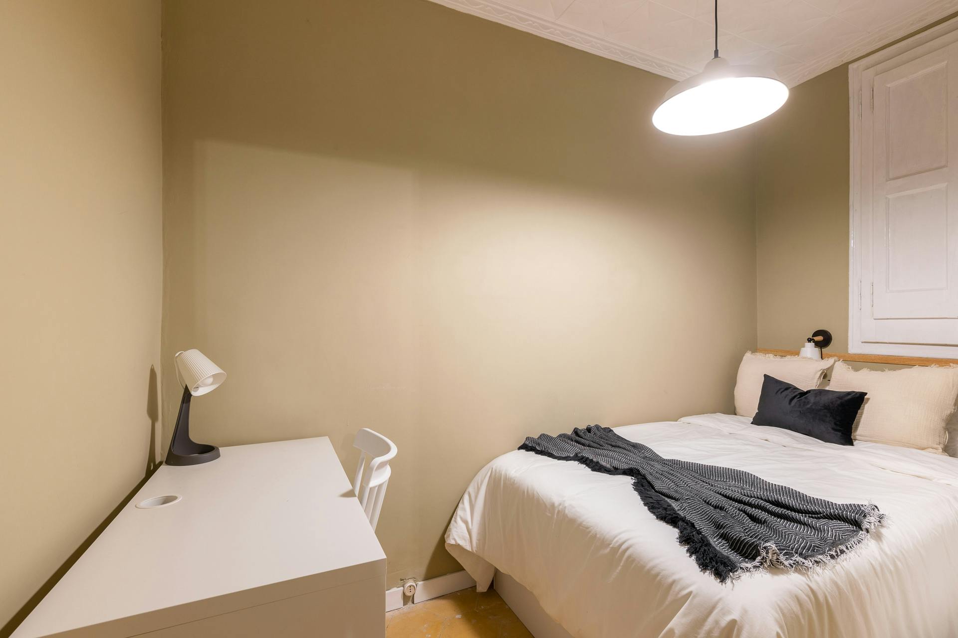Отдельная комната сдается в аренду за 650 € в месяц в Barcelona, Carrer d'Aragó