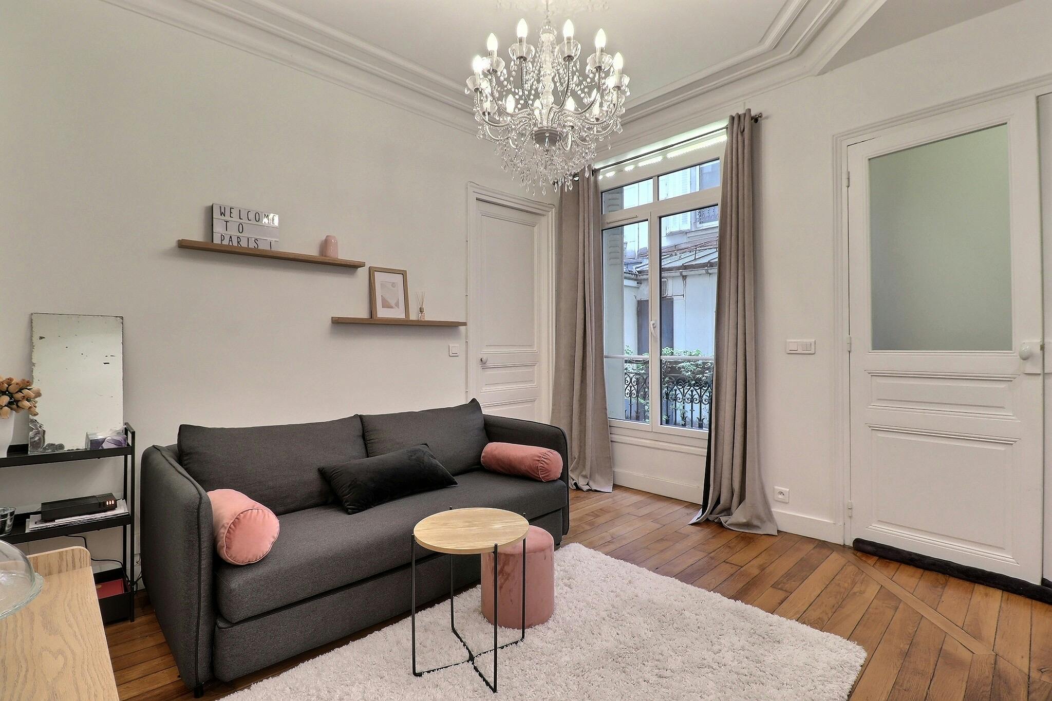 Rue Cler, Paris preview