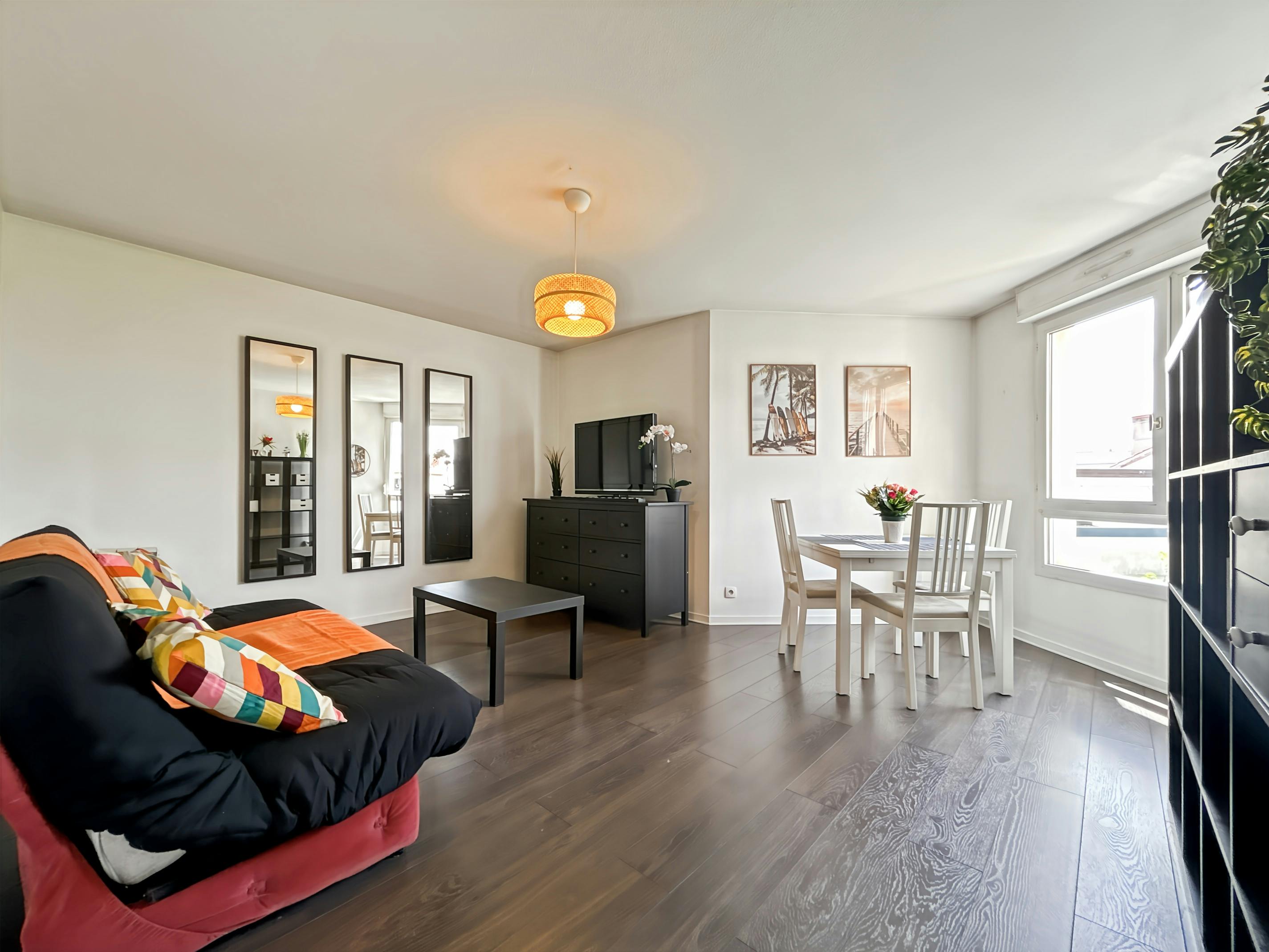 1-Bedroom Apartment in Rue Trarieux, Lyon (1711899) ROOM