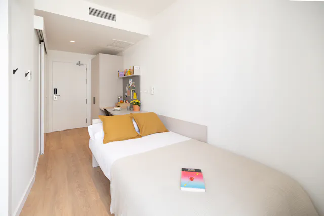 Private room in Carrer Benieu, Burjassot (1712039) room image 1