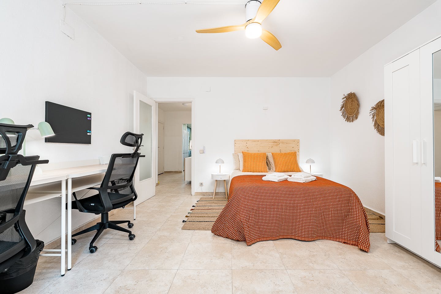 Shared room for rent for €1,055 per month in Sant Cugat del Vallès, Avinguda de Can Picanyol