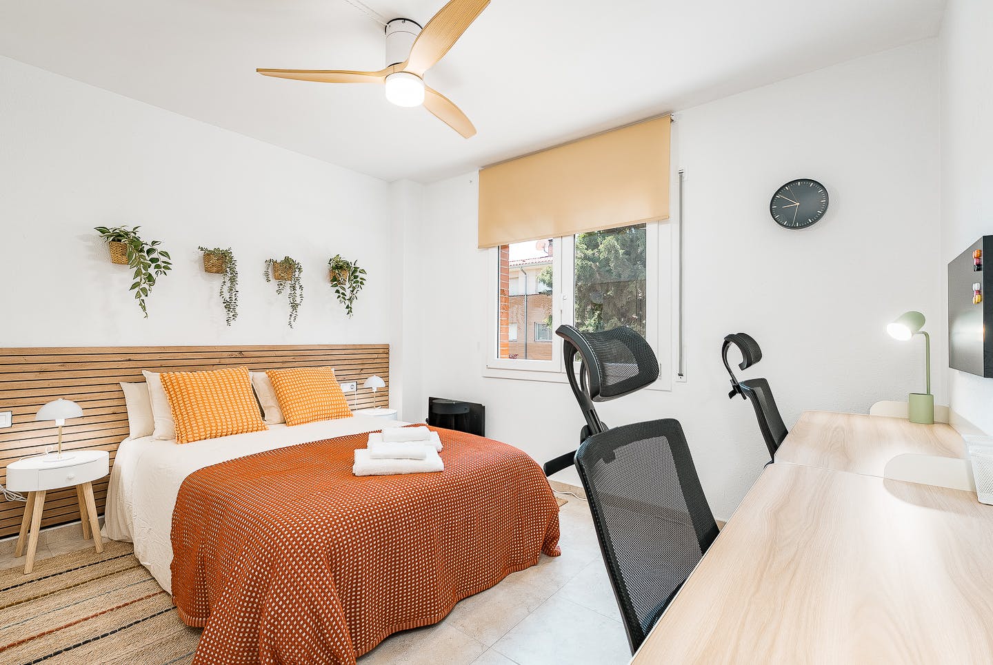 Shared room for rent for €1,035 per month in Sant Cugat del Vallès, Avinguda de Can Picanyol