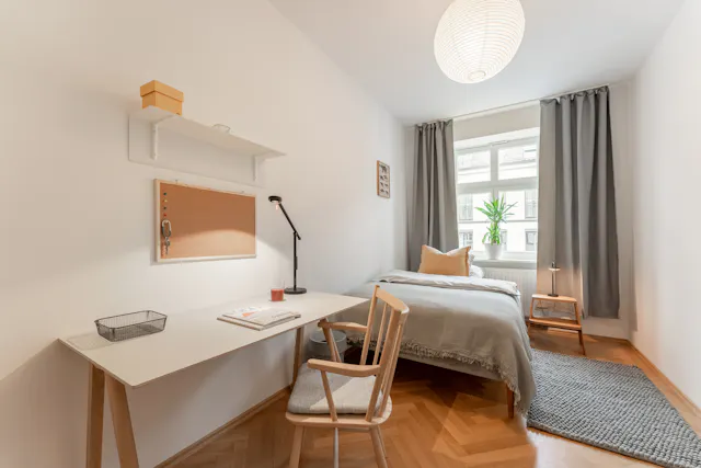 Private room in Schellingstraße, Munich (1712454) room image 1