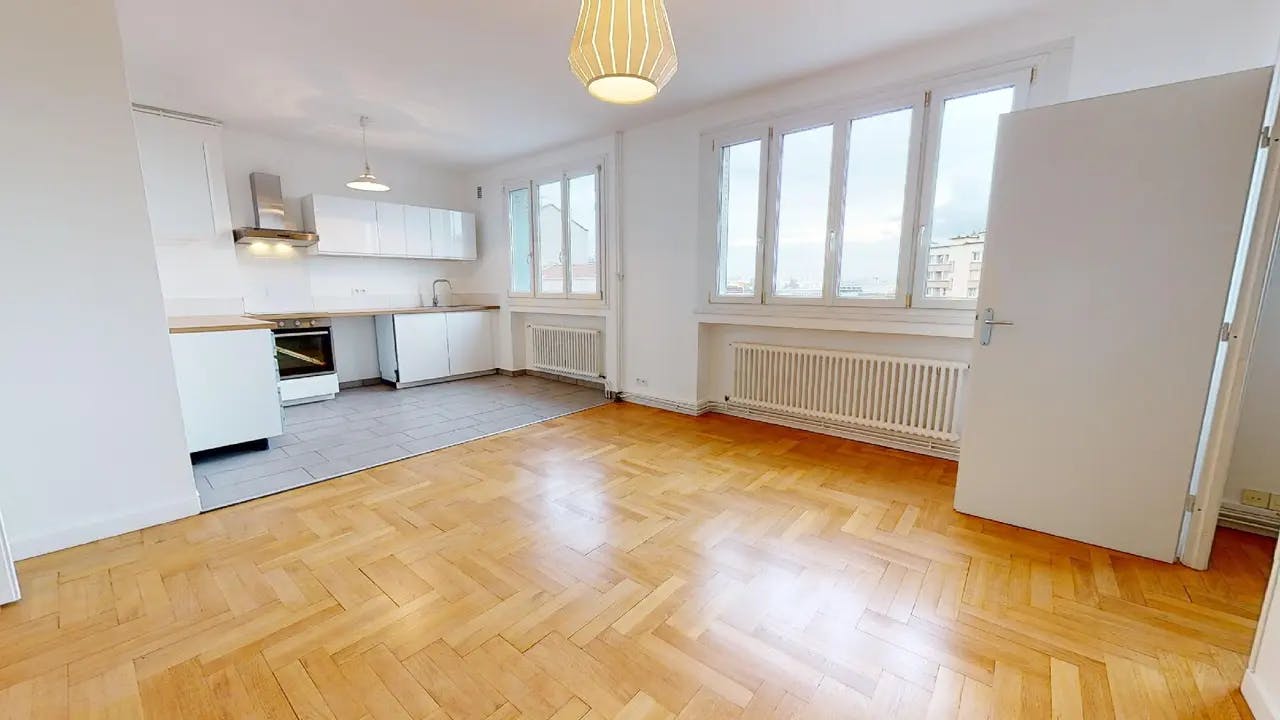 3-Bedroom Apartment in Avenue Berthelot, Lyon (1712520) room image 1