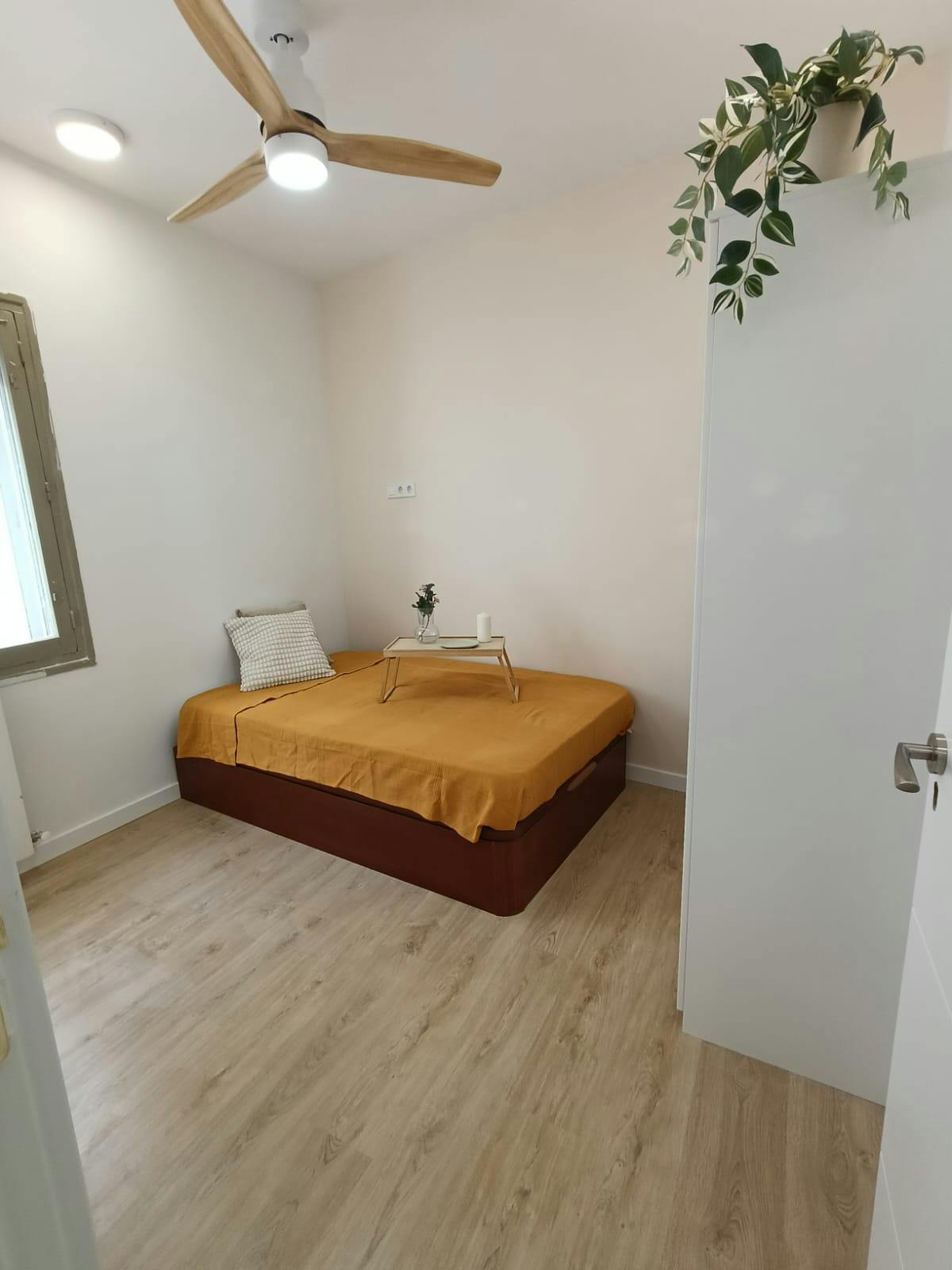 Private room for rent for €410 per month in Valladolid, Calle Asunción