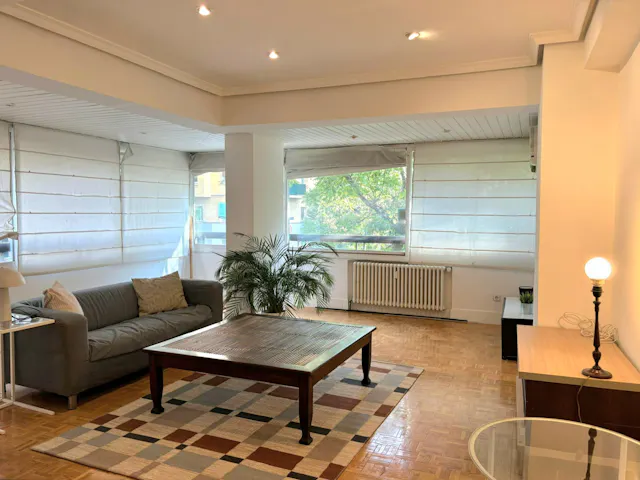 4-Bedroom Apartment in Calle de Fernán González, Madrid (1712544) room image 2