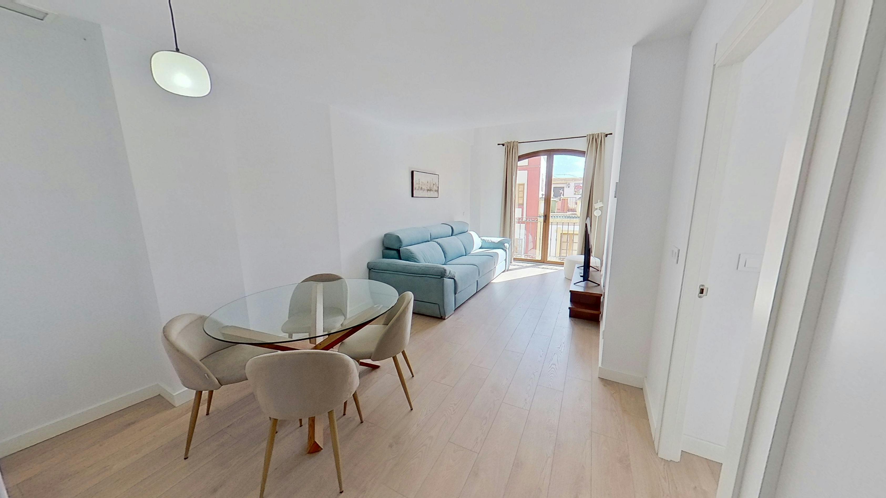 Apartamento en alquiler por 1800 € al mes en Málaga, Calle Frailes