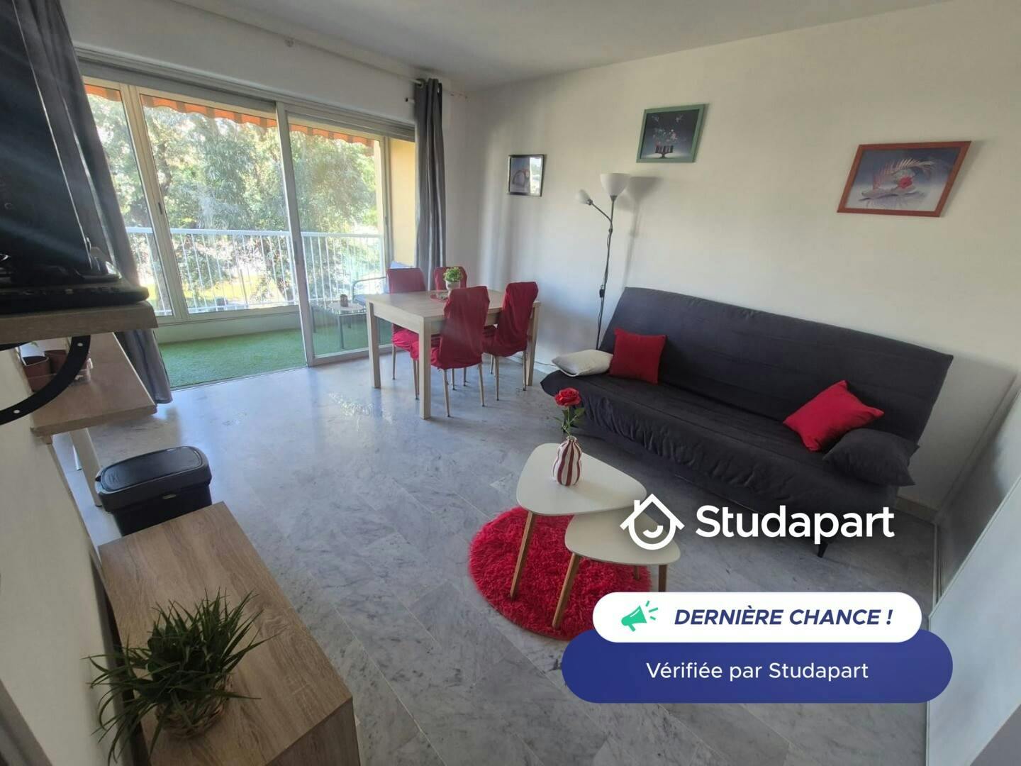Apartment for rent for €680 per month in Mandelieu-la-Napoule, Avenue Janvier Passero