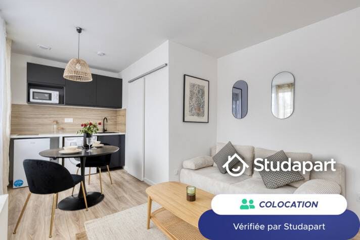 Private room for rent on Rue de Calais, Tourcoing