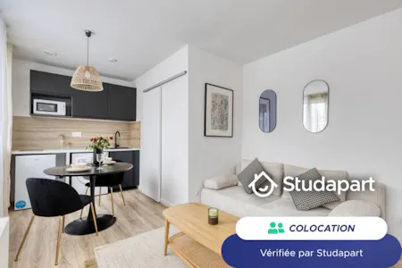 Private room for rent on Rue de Calais, Tourcoing