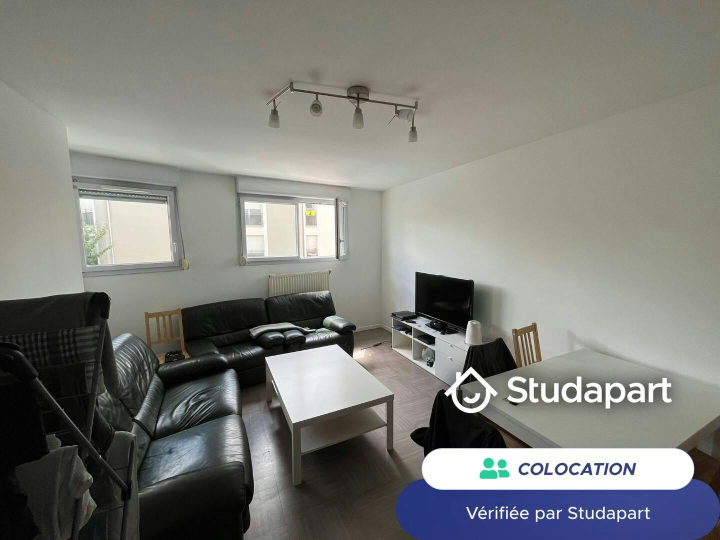 Room in Villeurbanne