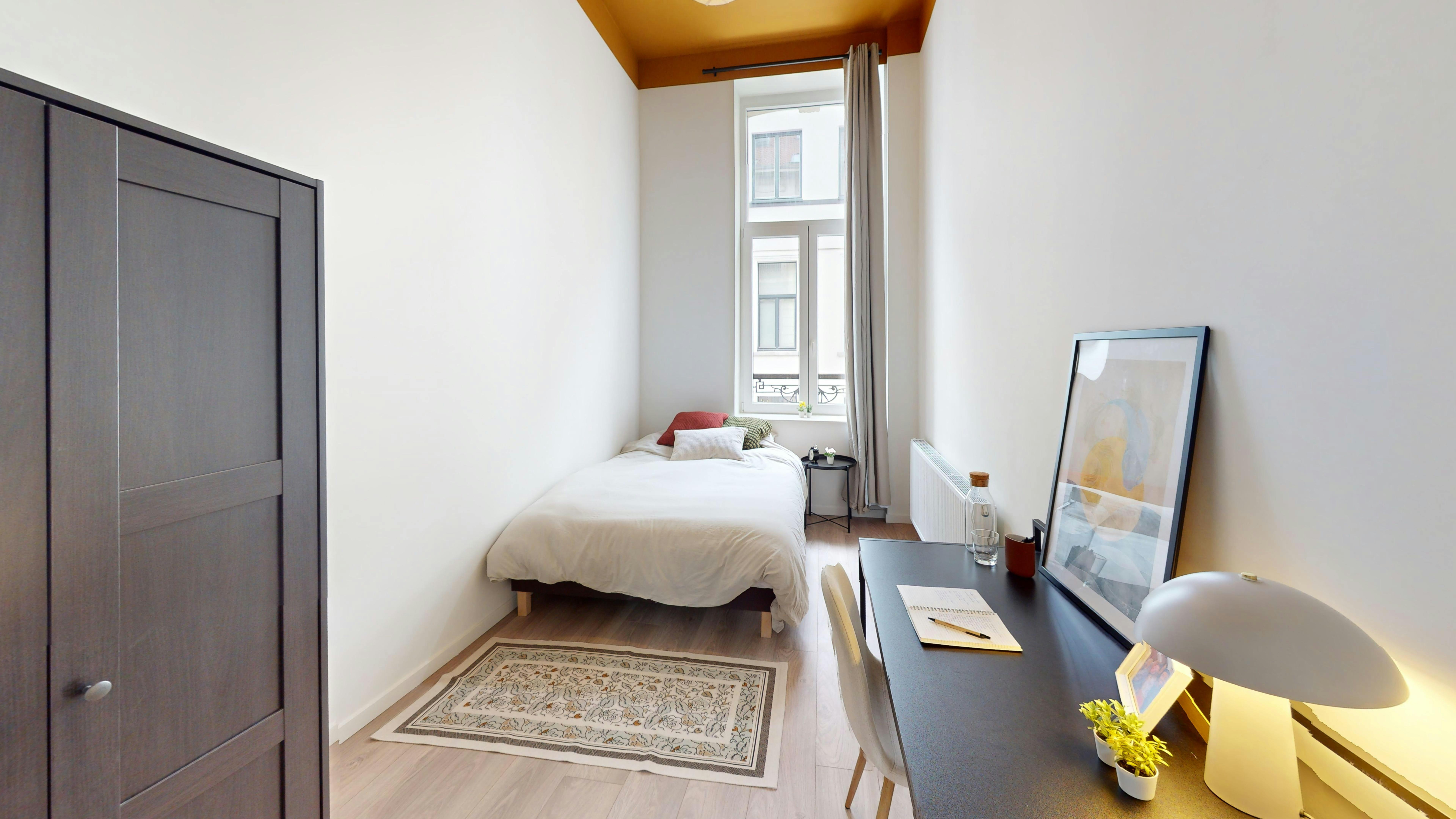 Private room in Rue Hydraulique, Saint-Josse-ten-Noode (1712699) room image 1