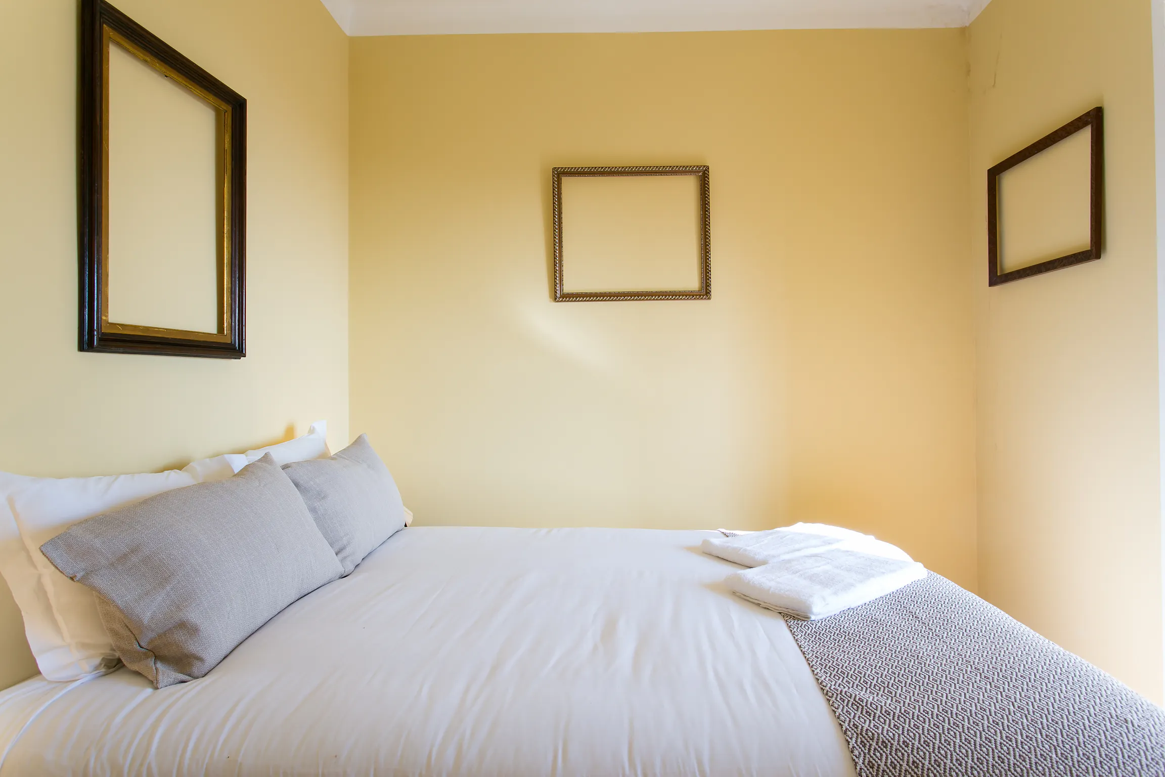 1-Bedroom Apartment in Rua do Barão, Lisbon (1712747) ROOM 1