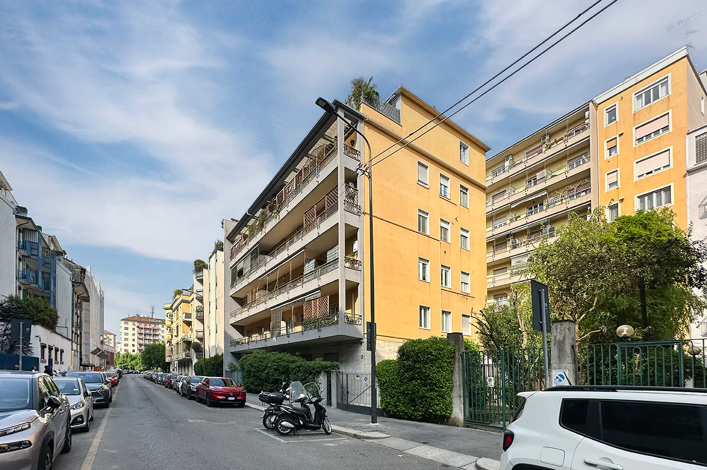 1-Bedroom Apartment in Via Coluccio Salutati, Milan (1712771) ROOM 1