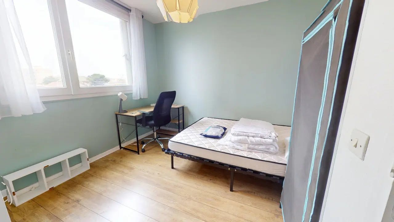 Private room in Rue Philippe Fabia, Lyon (1712811) room image 15