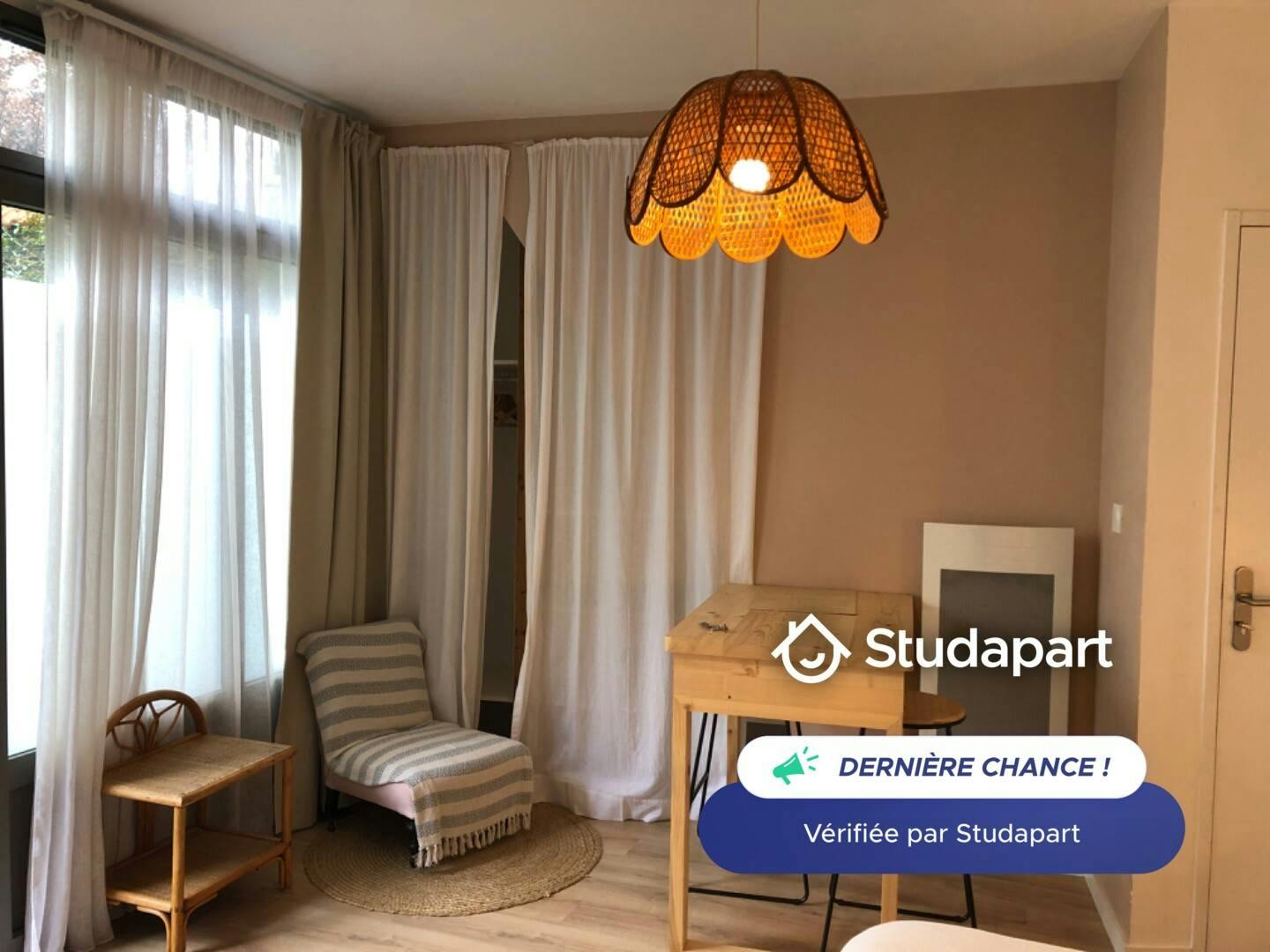 Huis te huur voor € 450 per maand in Angers, Rue Inkermann