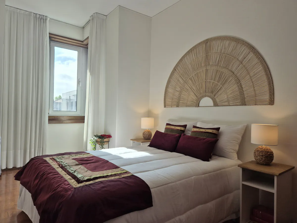 2-Bedroom Apartment in Rua de Cunha Júnior, Porto (1712941) ROOM