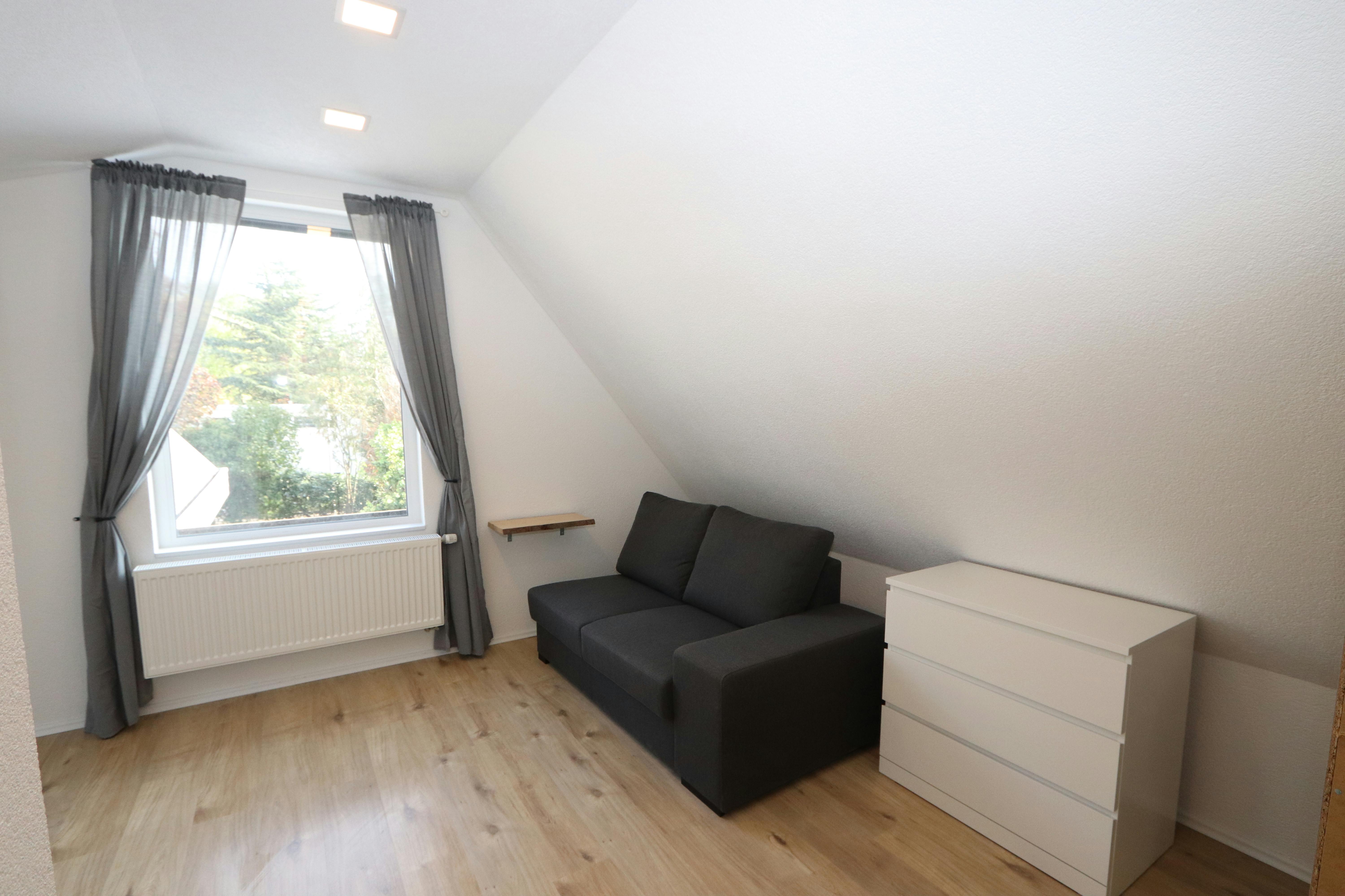 1-Bedroom Apartment in Bert-Brecht-Straße, Karlsruhe ROOM 2