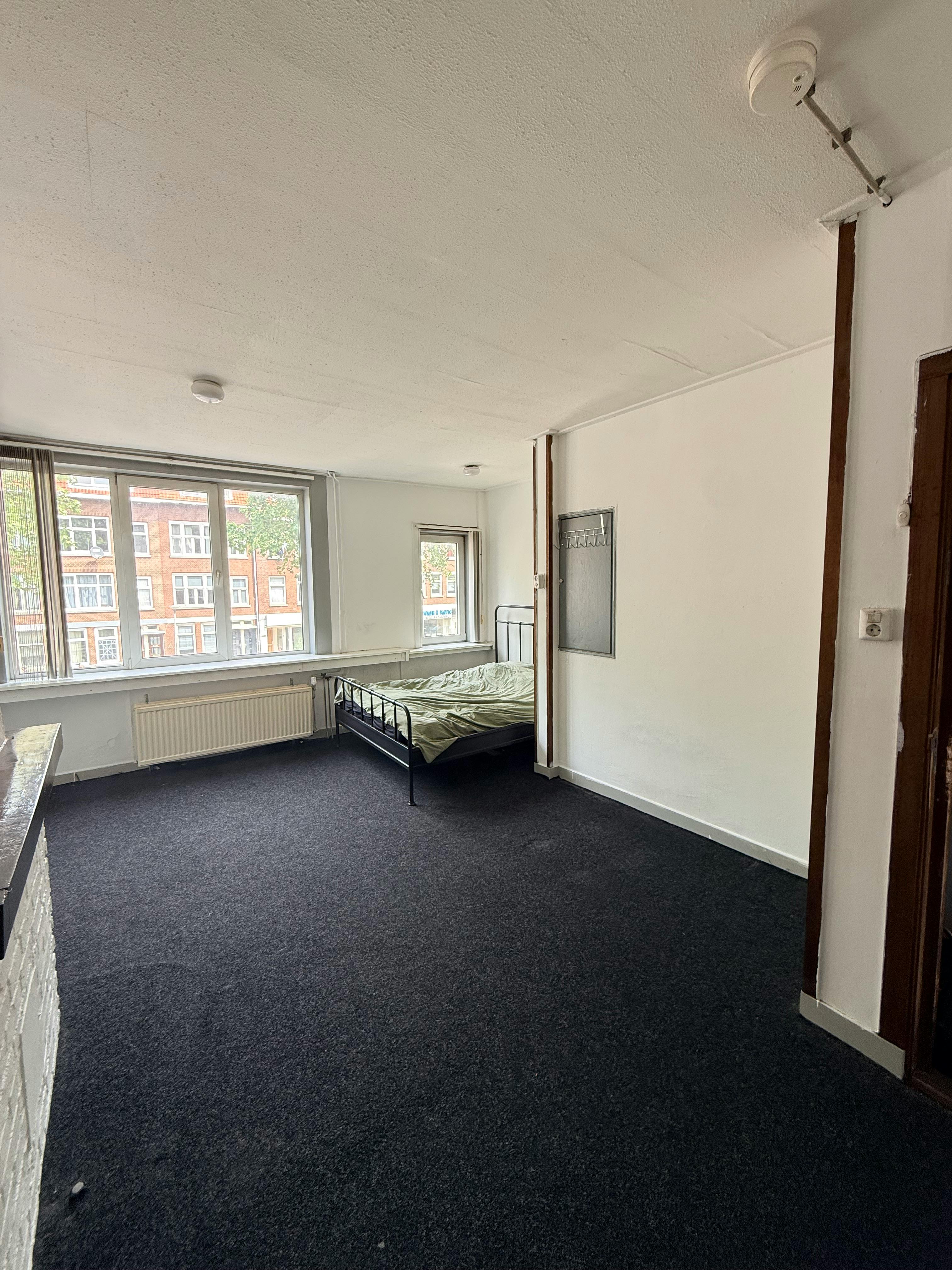 Private room in Strevelsweg, Rotterdam (1713001) room image 1