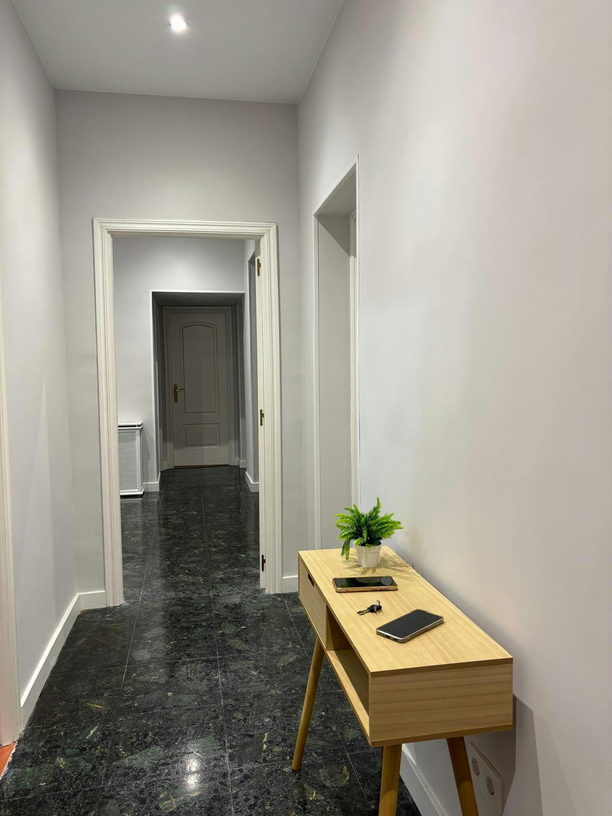 3-Bedroom Apartment in Calle de Colomer, Madrid (1713044) room image 1
