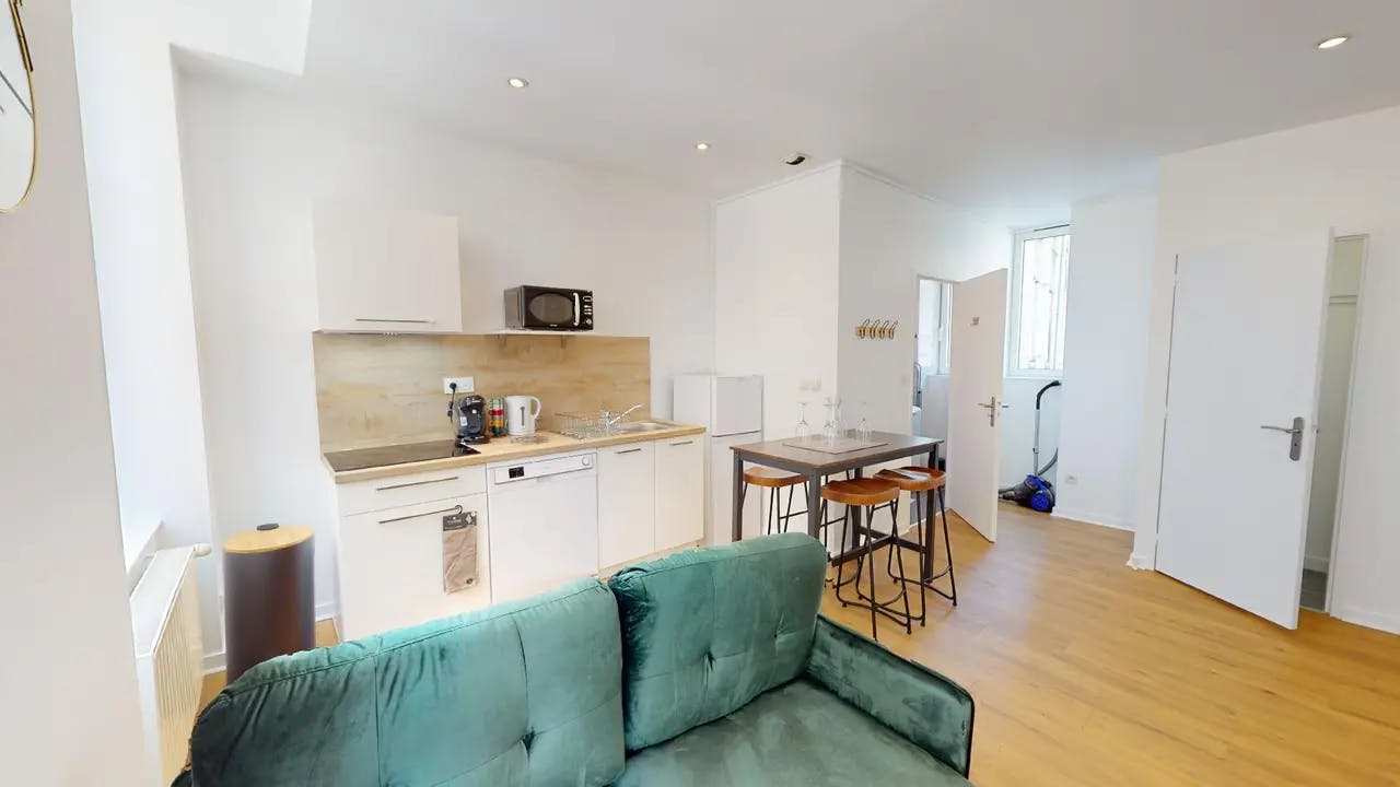 Mieszkanie do wynajęcia za 530 € miesięcznie w mieście Saint-Étienne, Rue Etienne Boisson