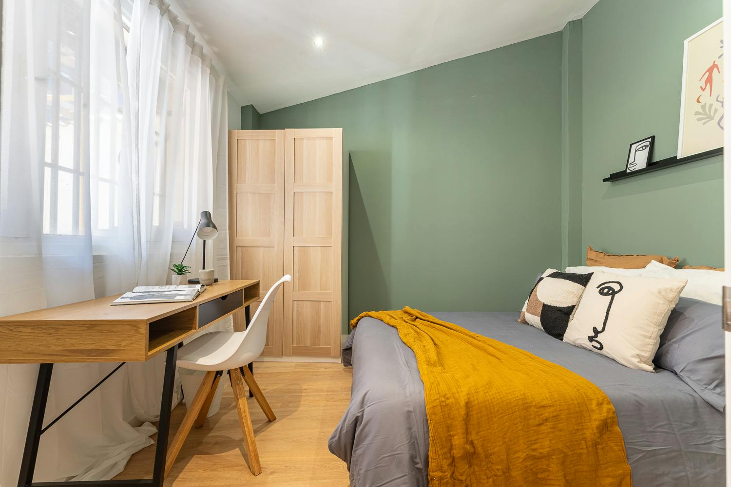 Calle de Bolivia, Madrid preview