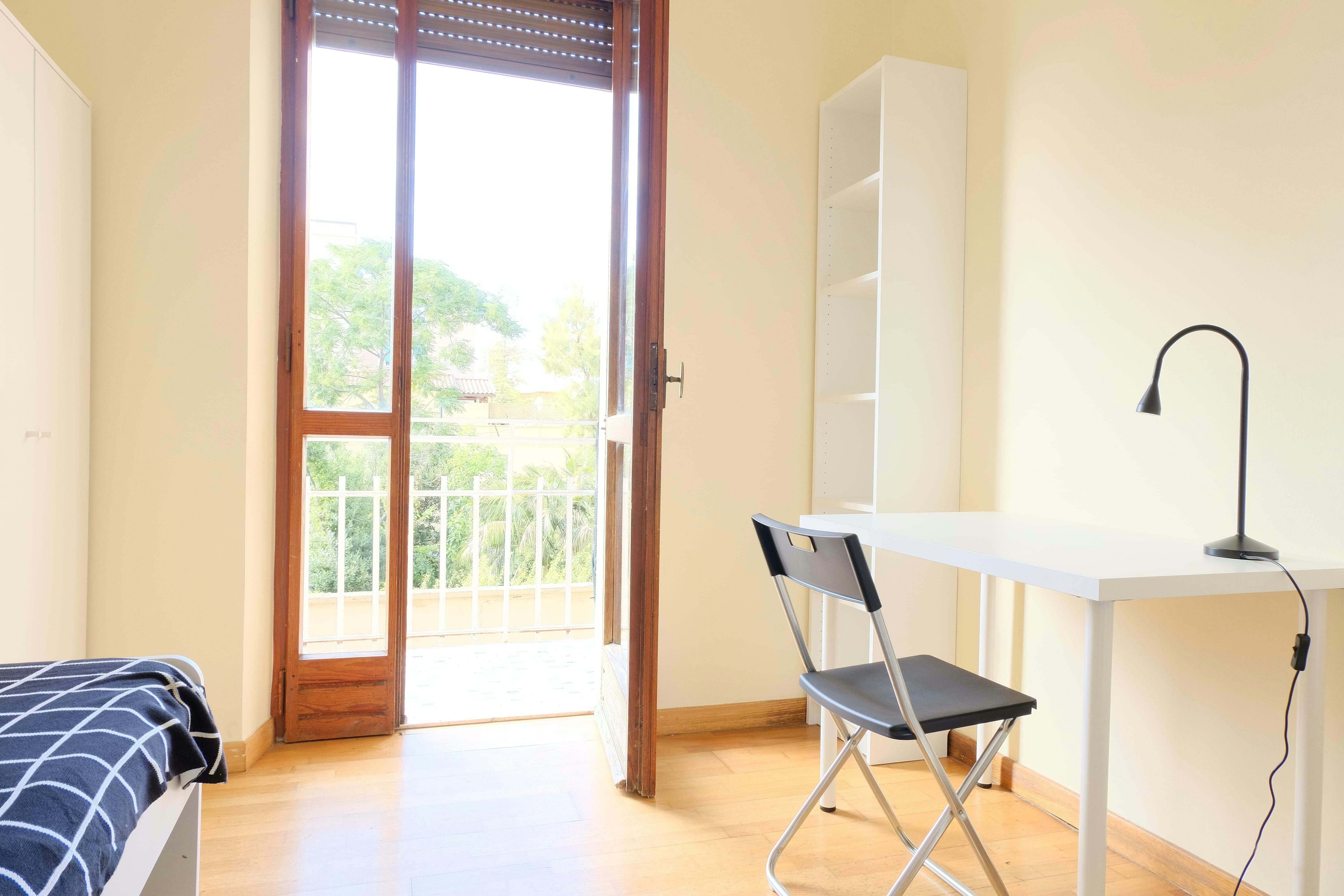 Private room in Via Pola, Cagliari (1713202) room image 2