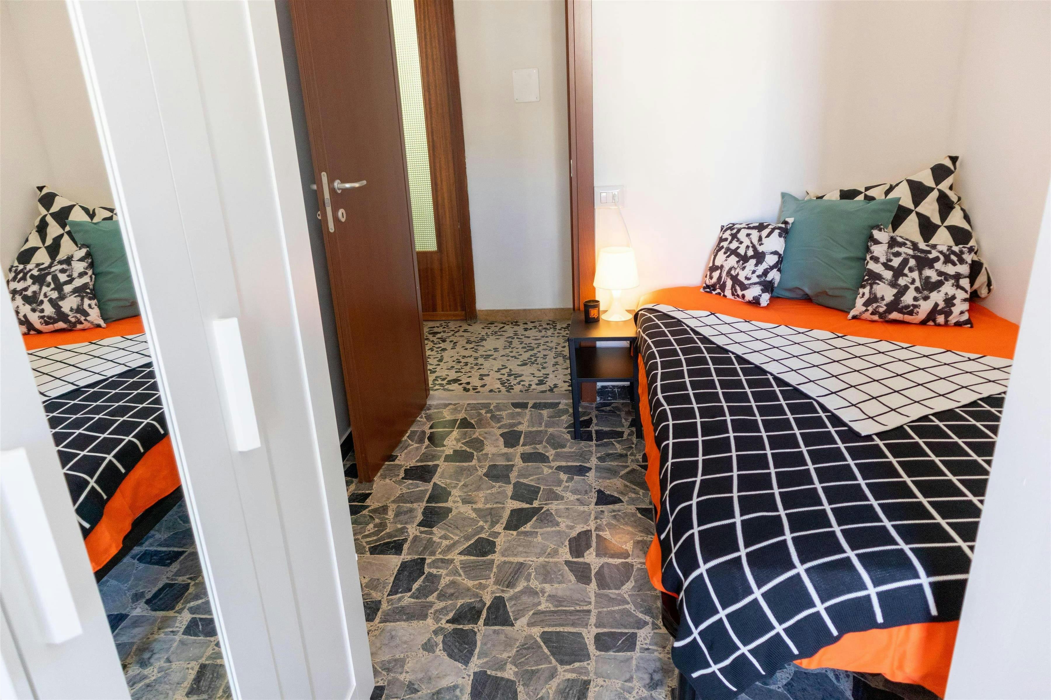 Private room in Via Tiziano, Cagliari (1713204) room image 1
