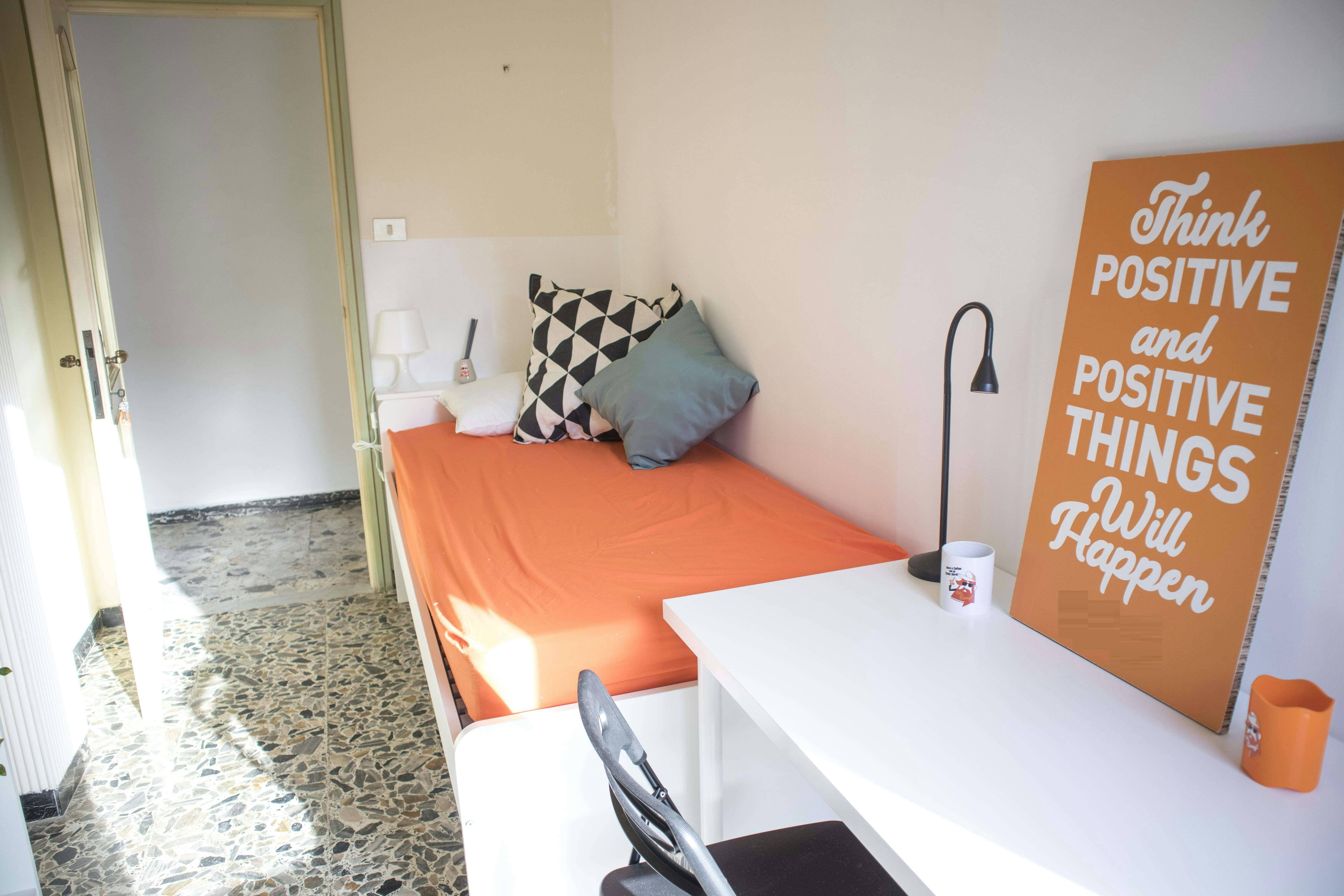 Private room in Via Ludovico Ariosto, Cagliari (1713213) room image 2