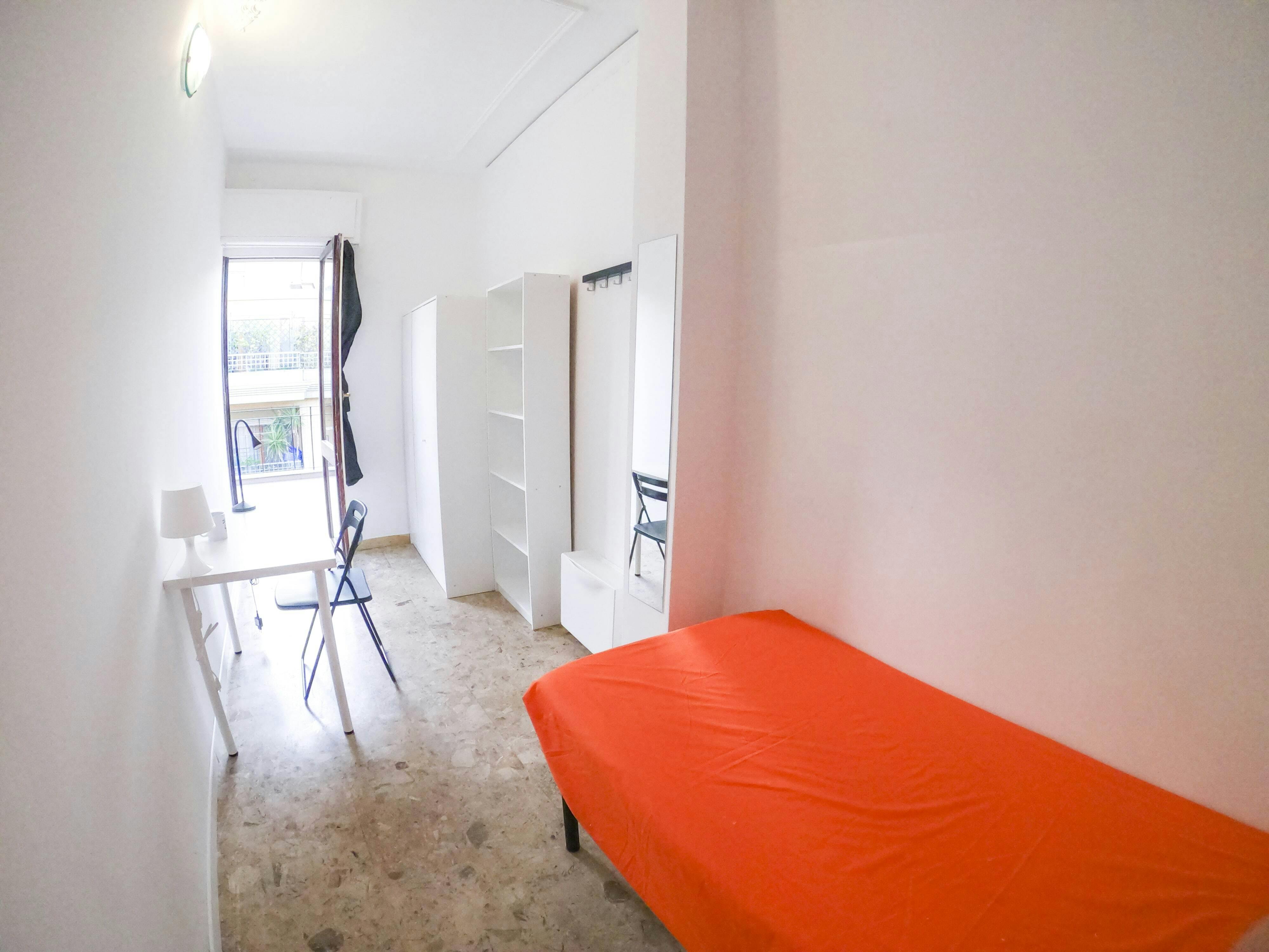 Private room in Via Ludovico Ariosto, Cagliari (1713232) room image 1