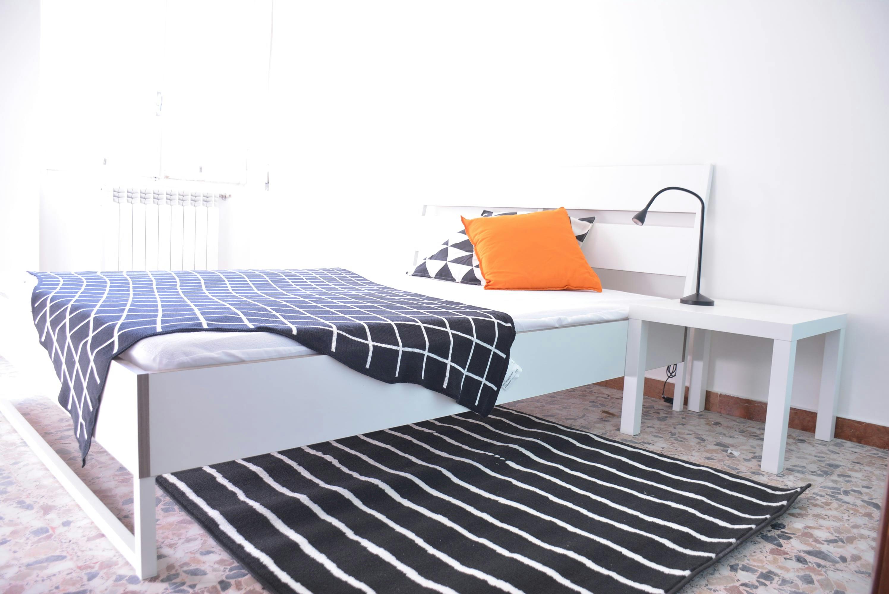 Private room in Via dei Passeri, Cagliari (1713240) room image 1