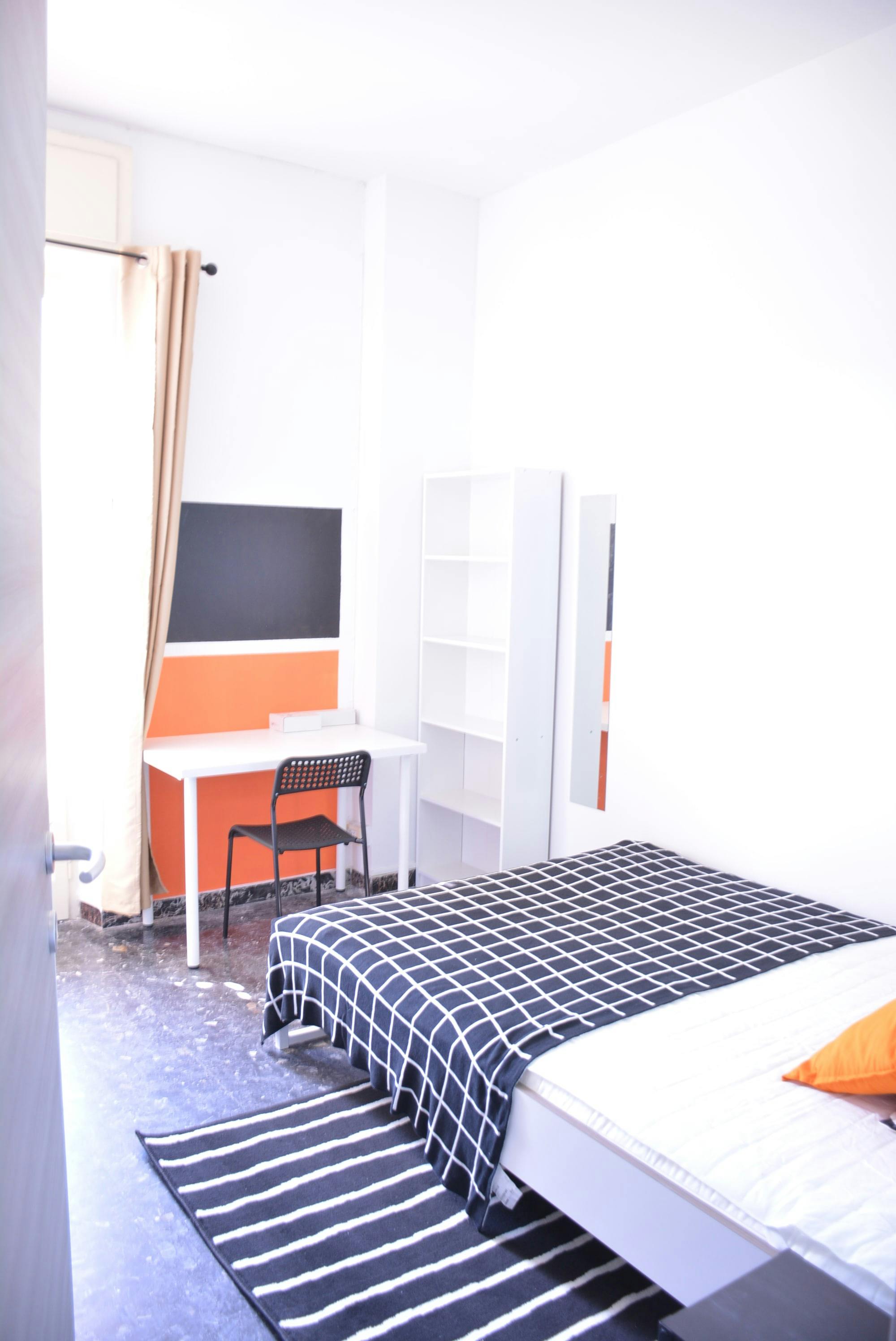 Private room in Via dei Passeri, Cagliari (1713241) room image 2