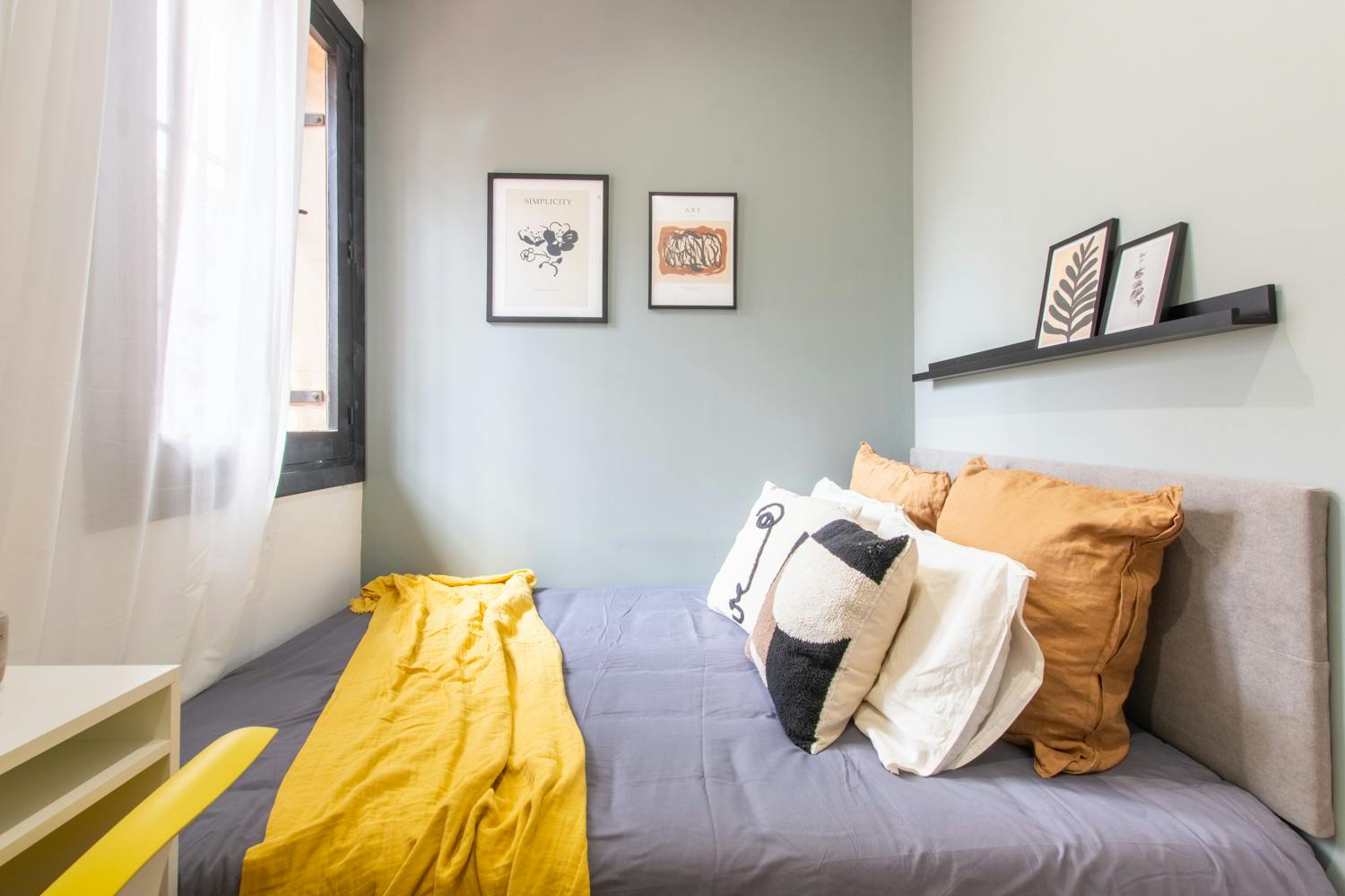 Calle de Bolivia, Madrid preview