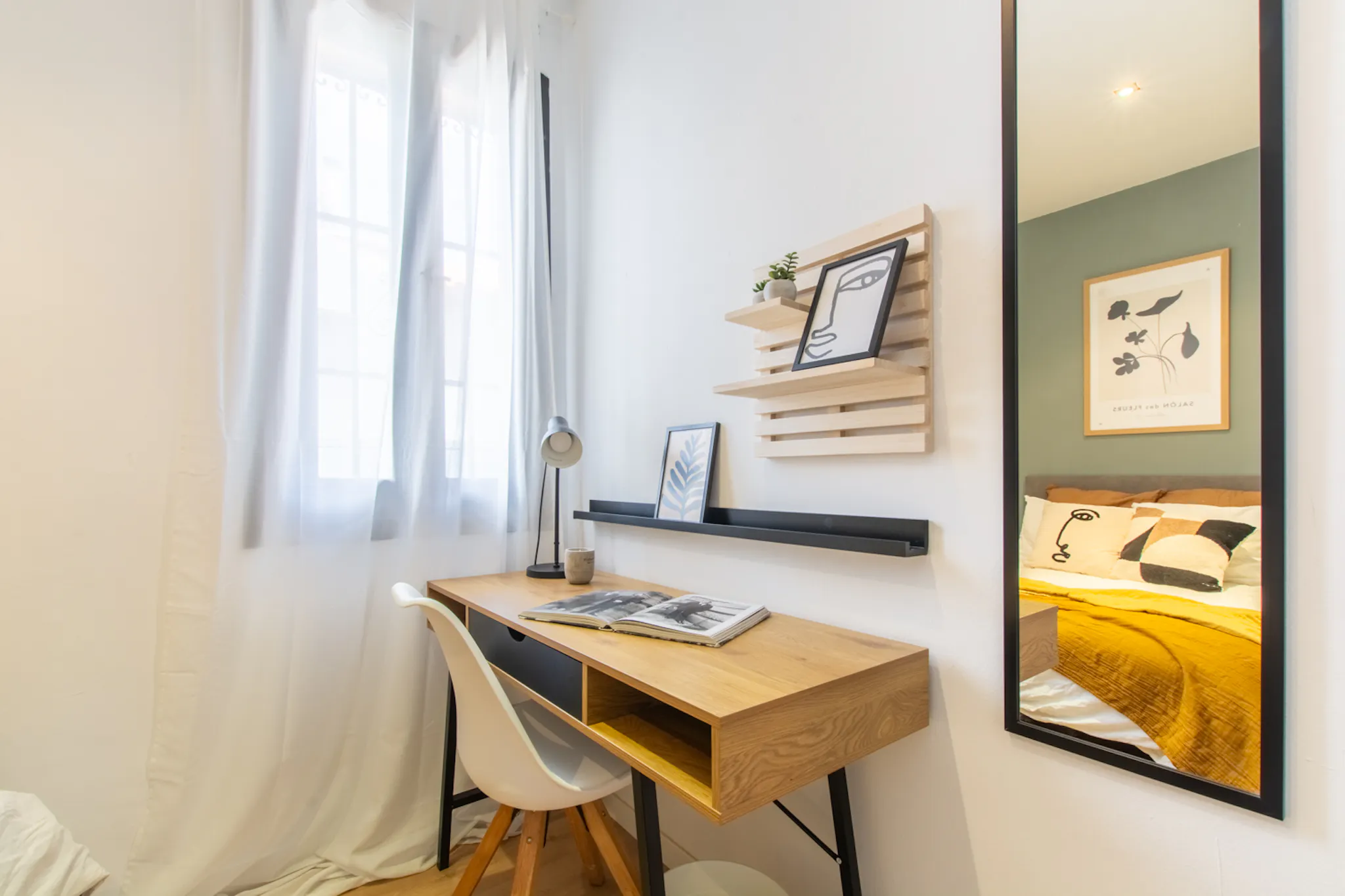 Calle de Bolivia, Madrid preview