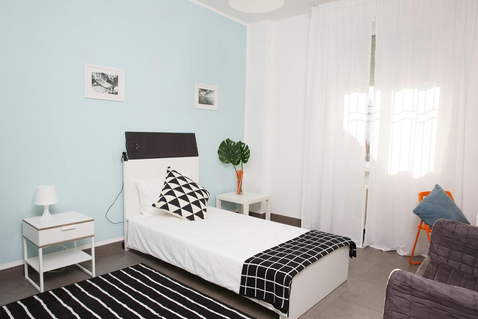 Private room in Via Bastioni Settentrionali, Rimini (1713364) room image 1