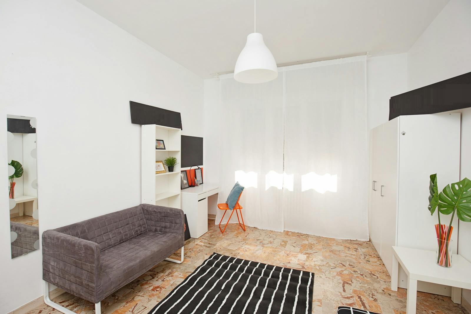 Private room in Via Carlo Cattaneo, Rimini (1713390) room image 1