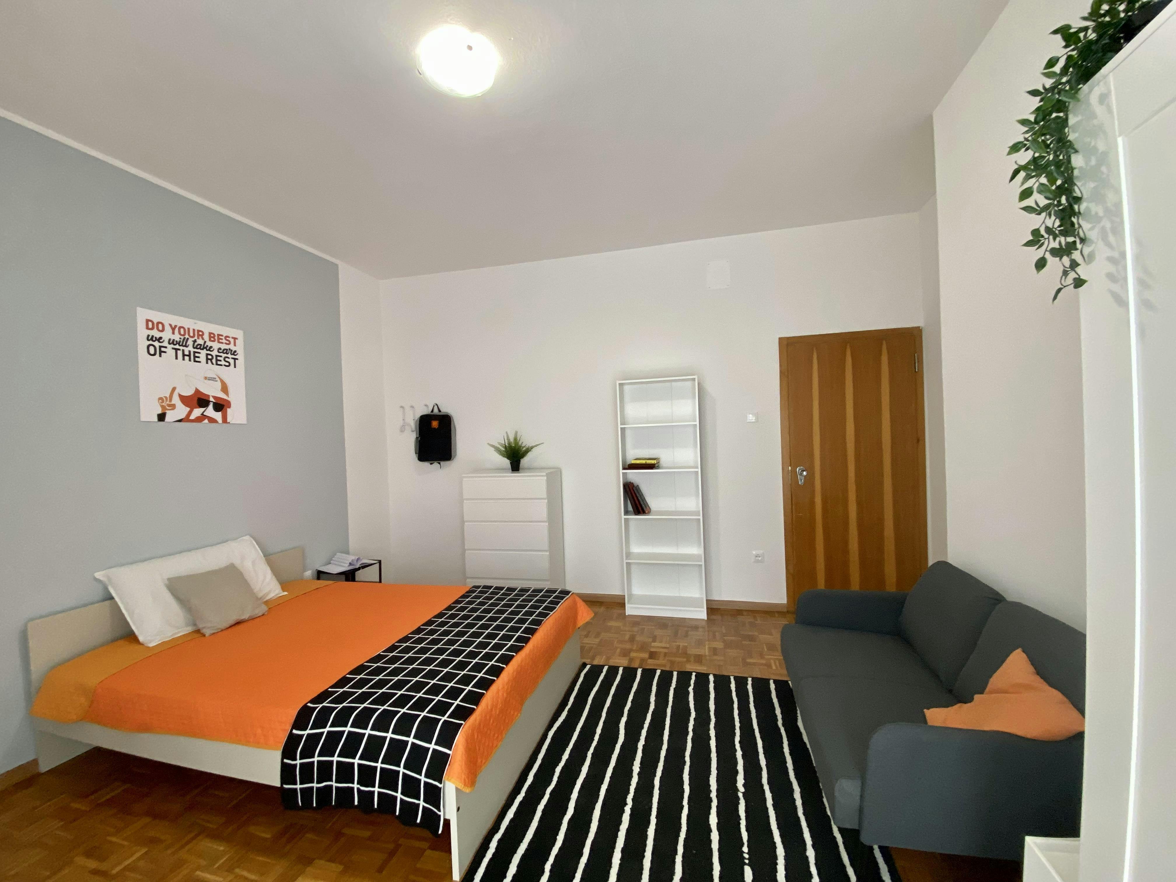 Private room in Via Matteo del Ben, Rovereto (1713444) room image 2