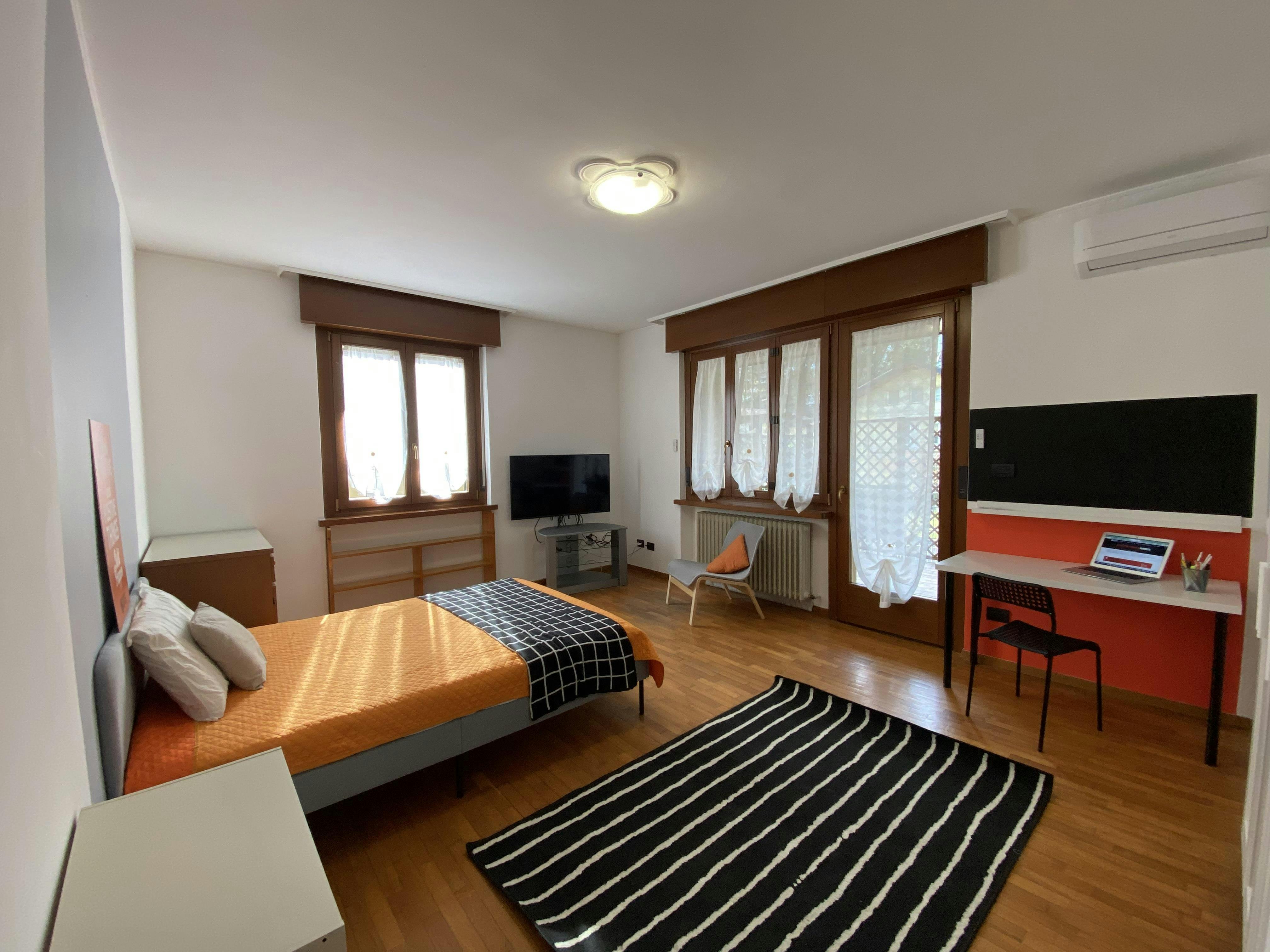 Private room in Via Gaetano Donizetti, Rovereto (1713452) room image 1