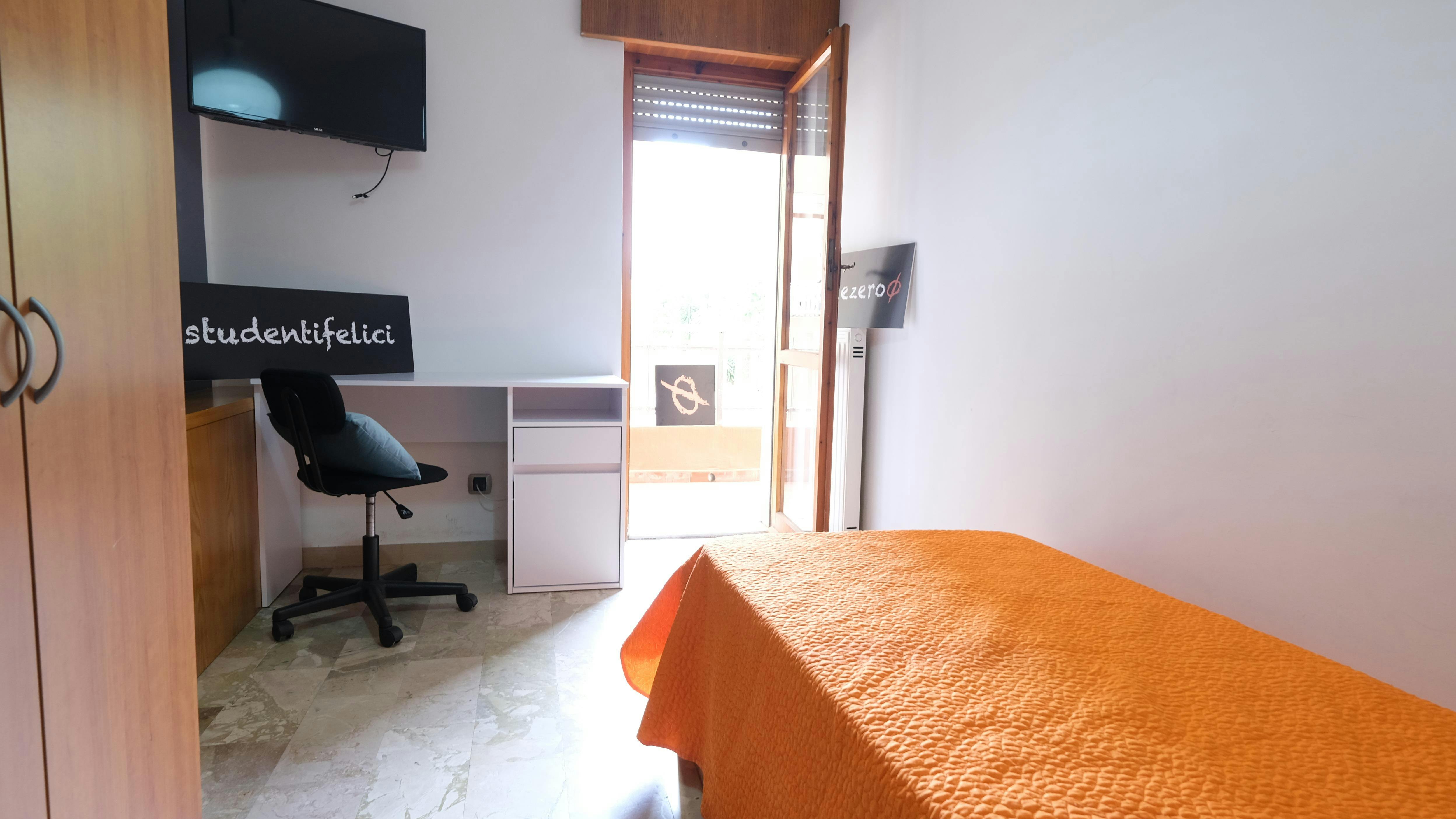 Private room in Via Andrea Cordedda, Sassari (1713487) room image 2