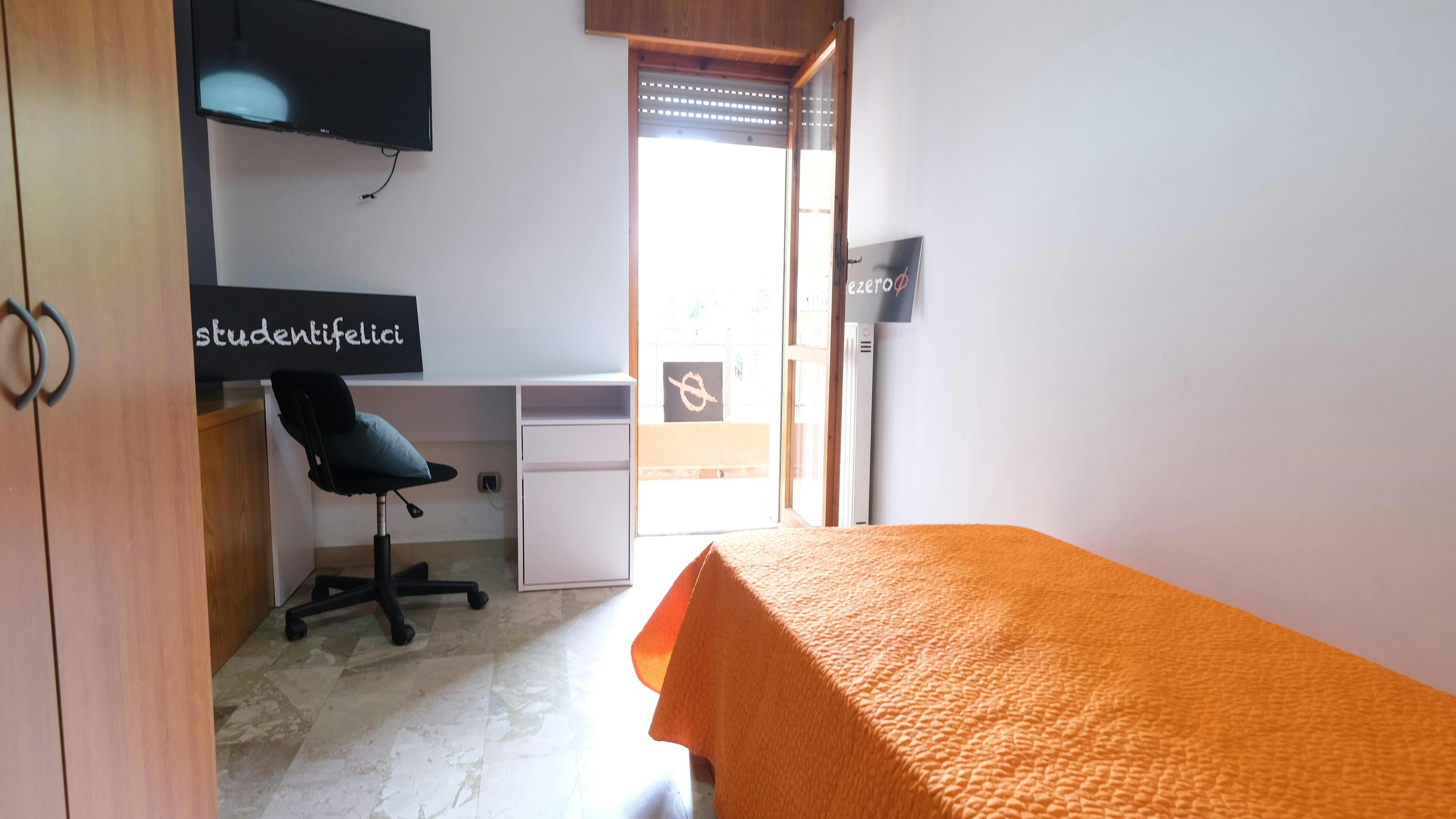Private room in Via Andrea Cordedda, Sassari (1713487) room image 1