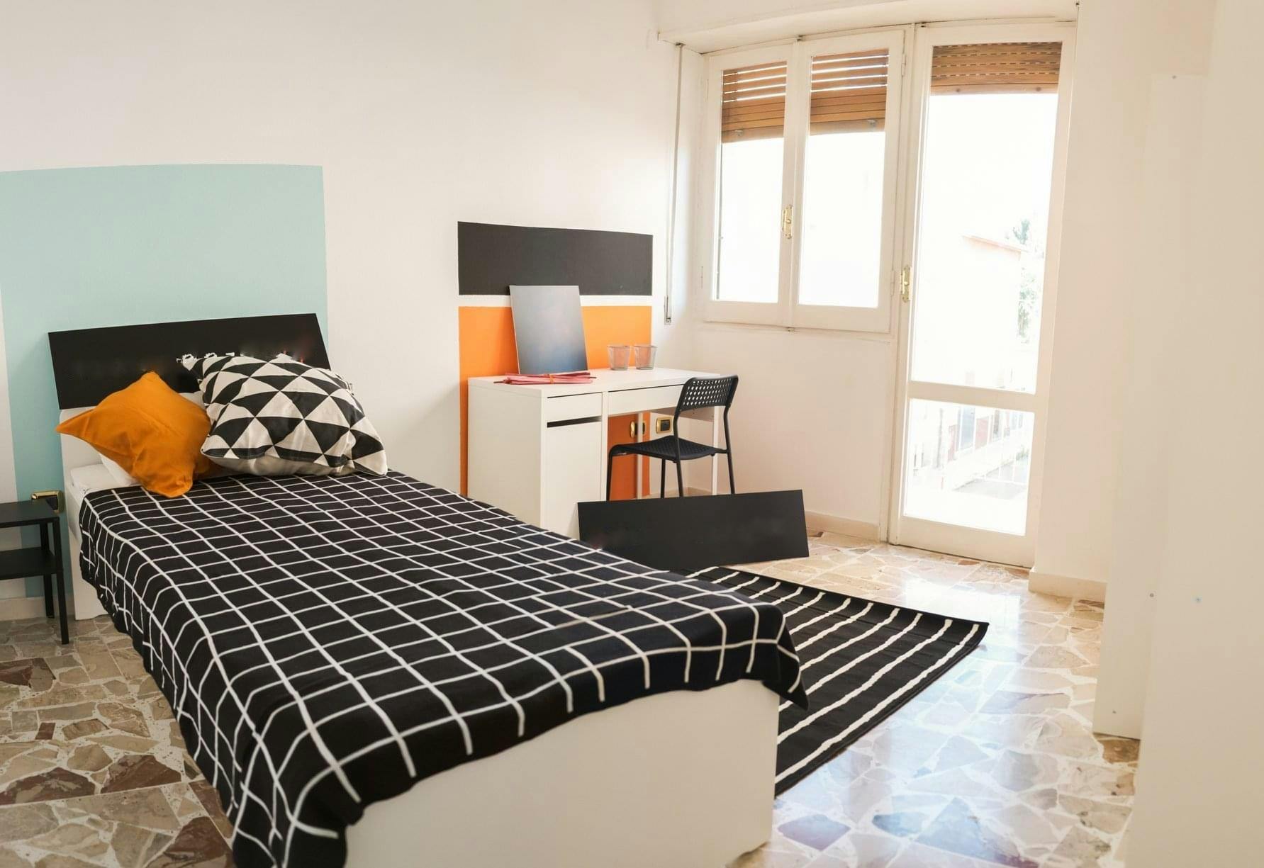 Privé kamer te huur voor € 390 per maand in Sassari, Via Nizza